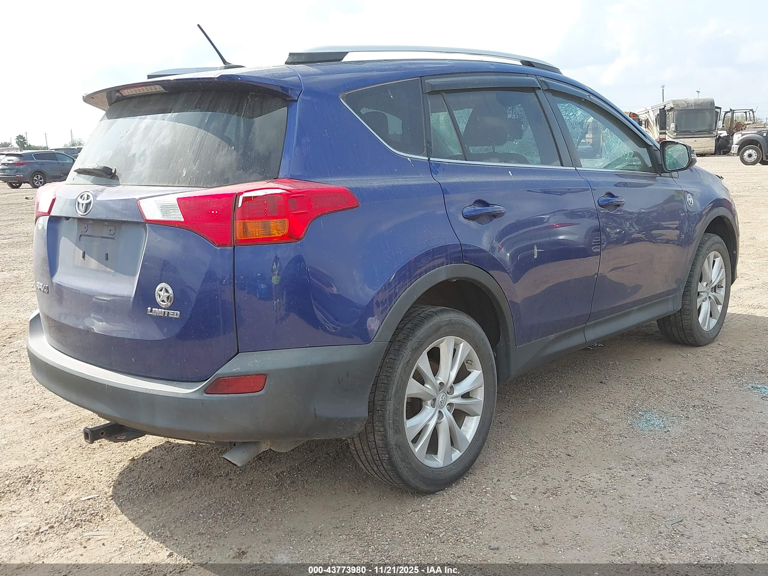 TOYOTA RAV4 image 4