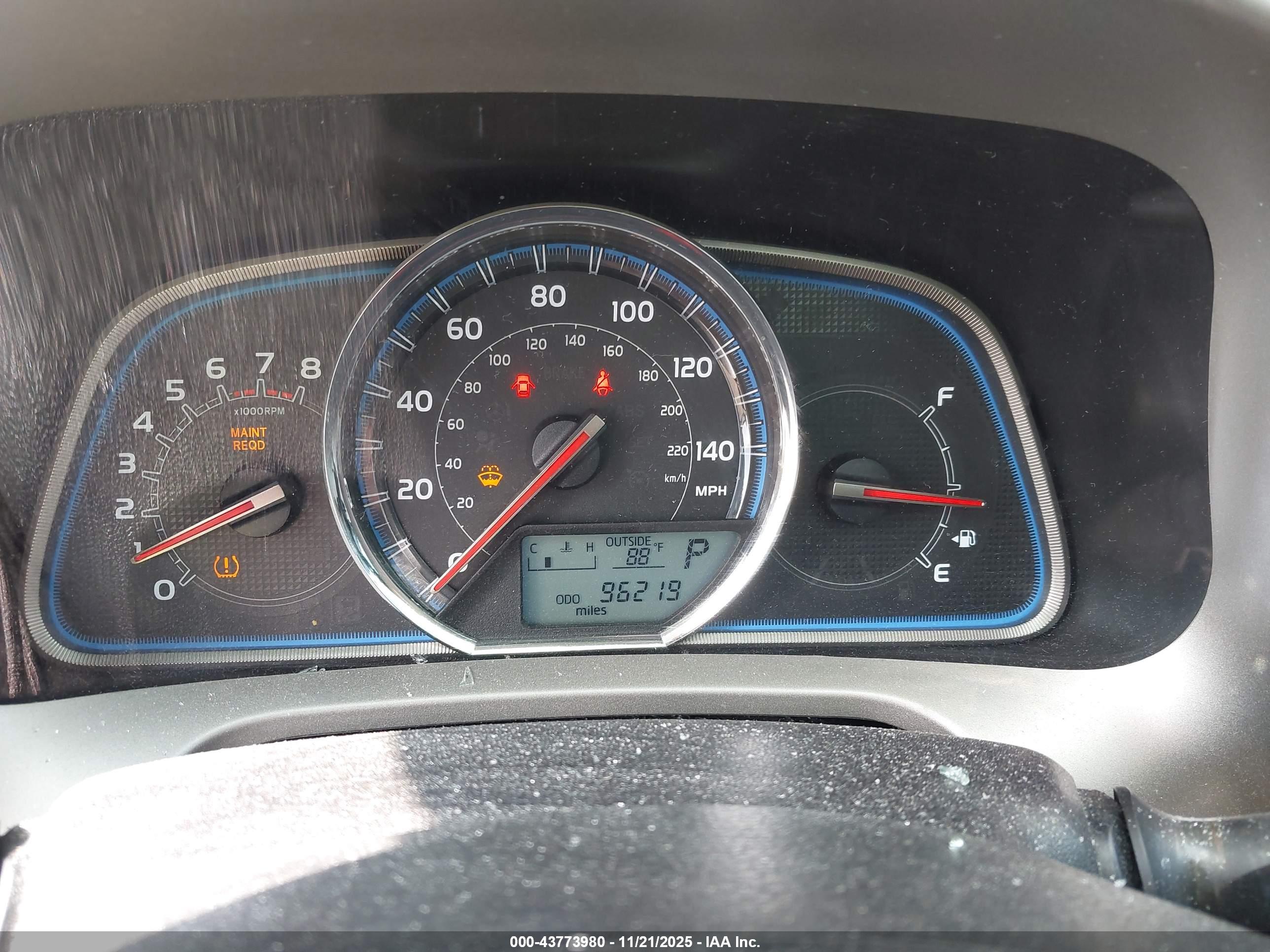 TOYOTA RAV4 image 7
