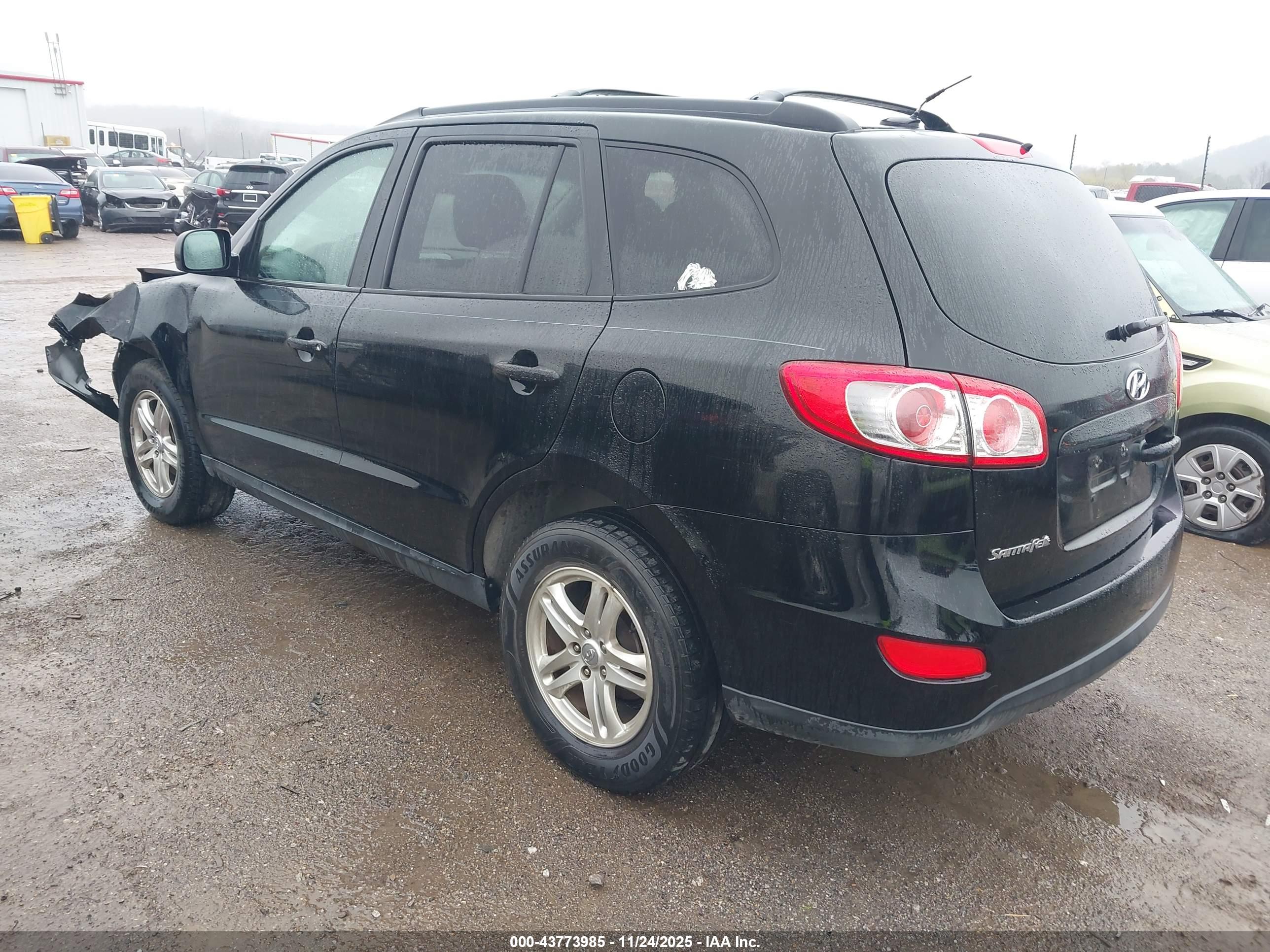 HYUNDAI SANTA image 3