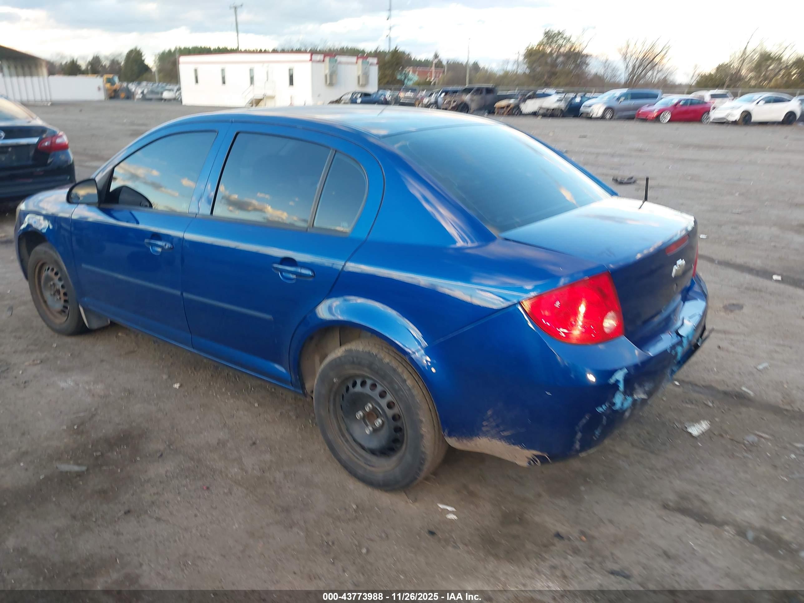 CHEVROLET COBALT image 3
