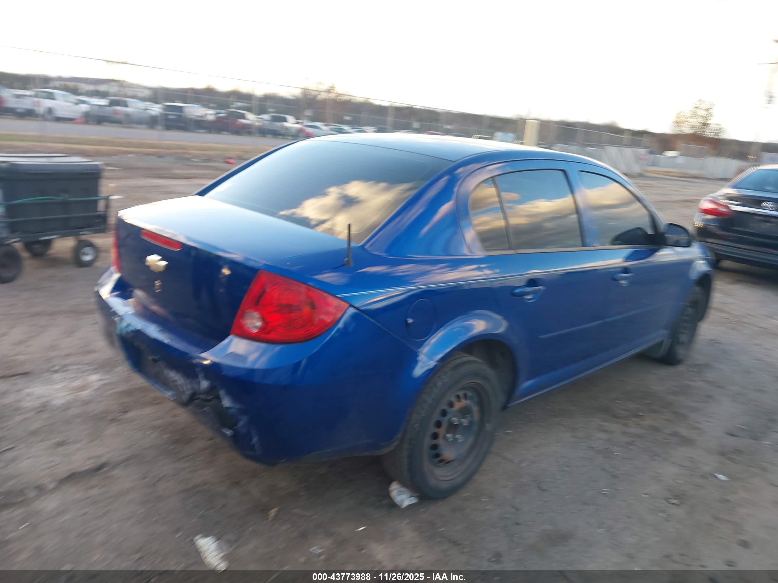 CHEVROLET COBALT image 4