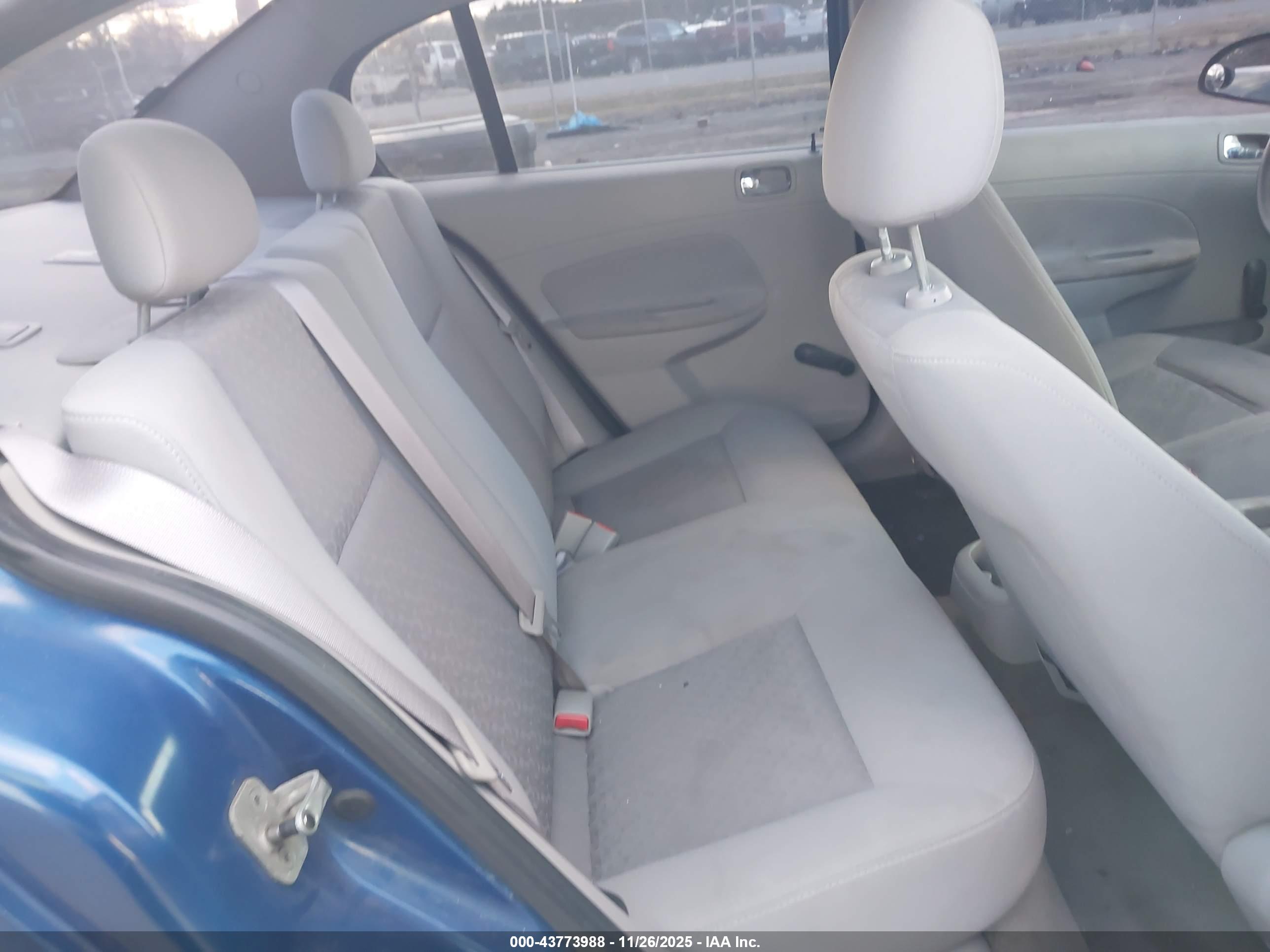 CHEVROLET COBALT image 8