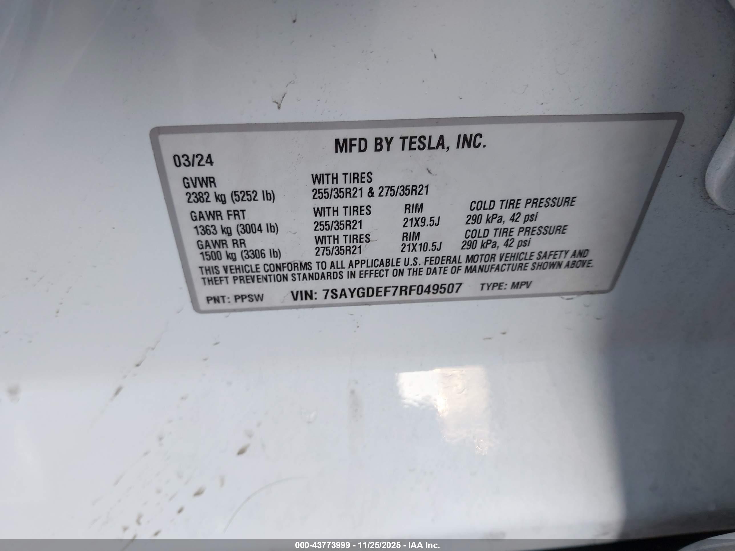 TESLA MODEL image 9
