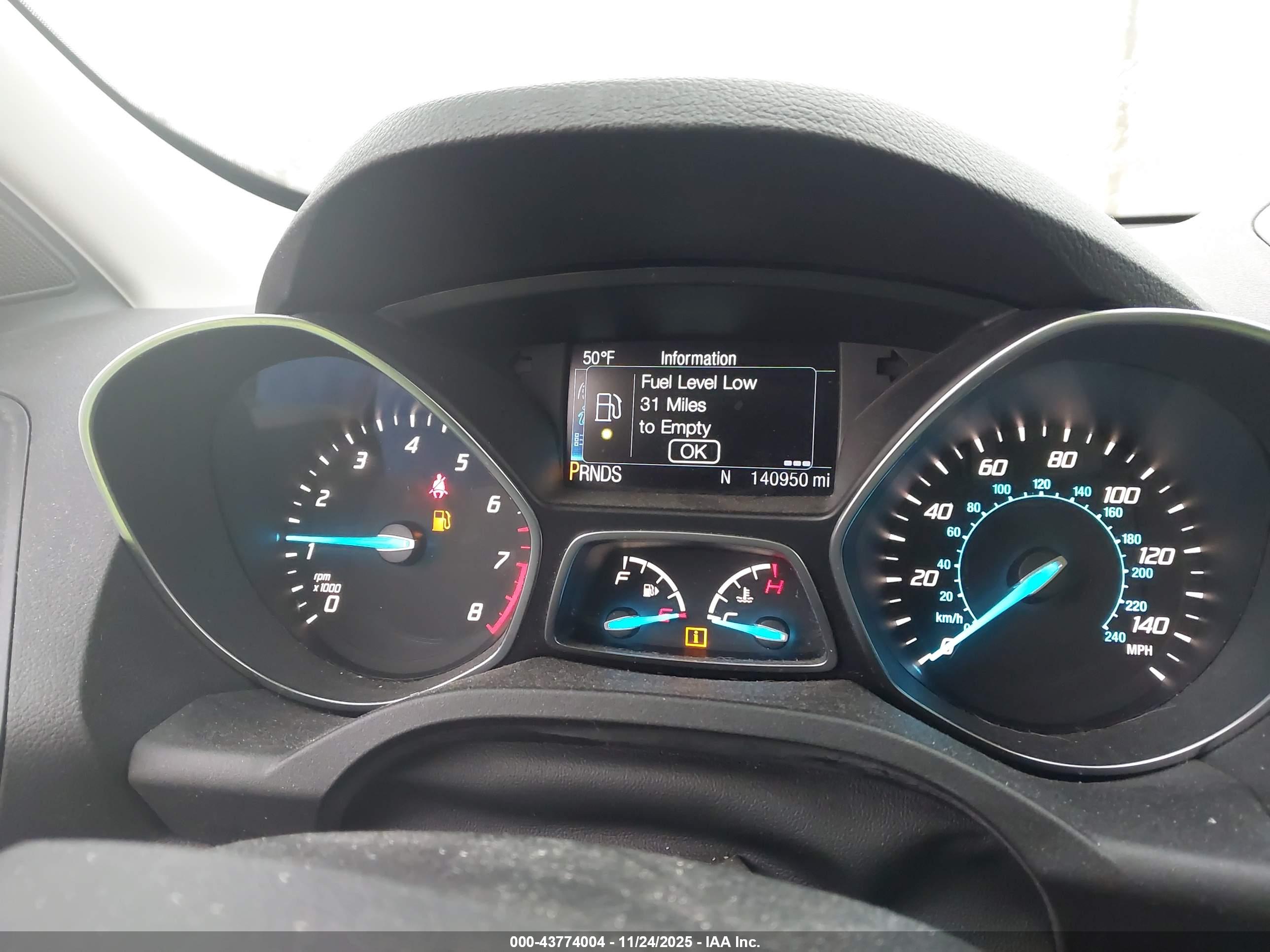 FORD ESCAPE image 7