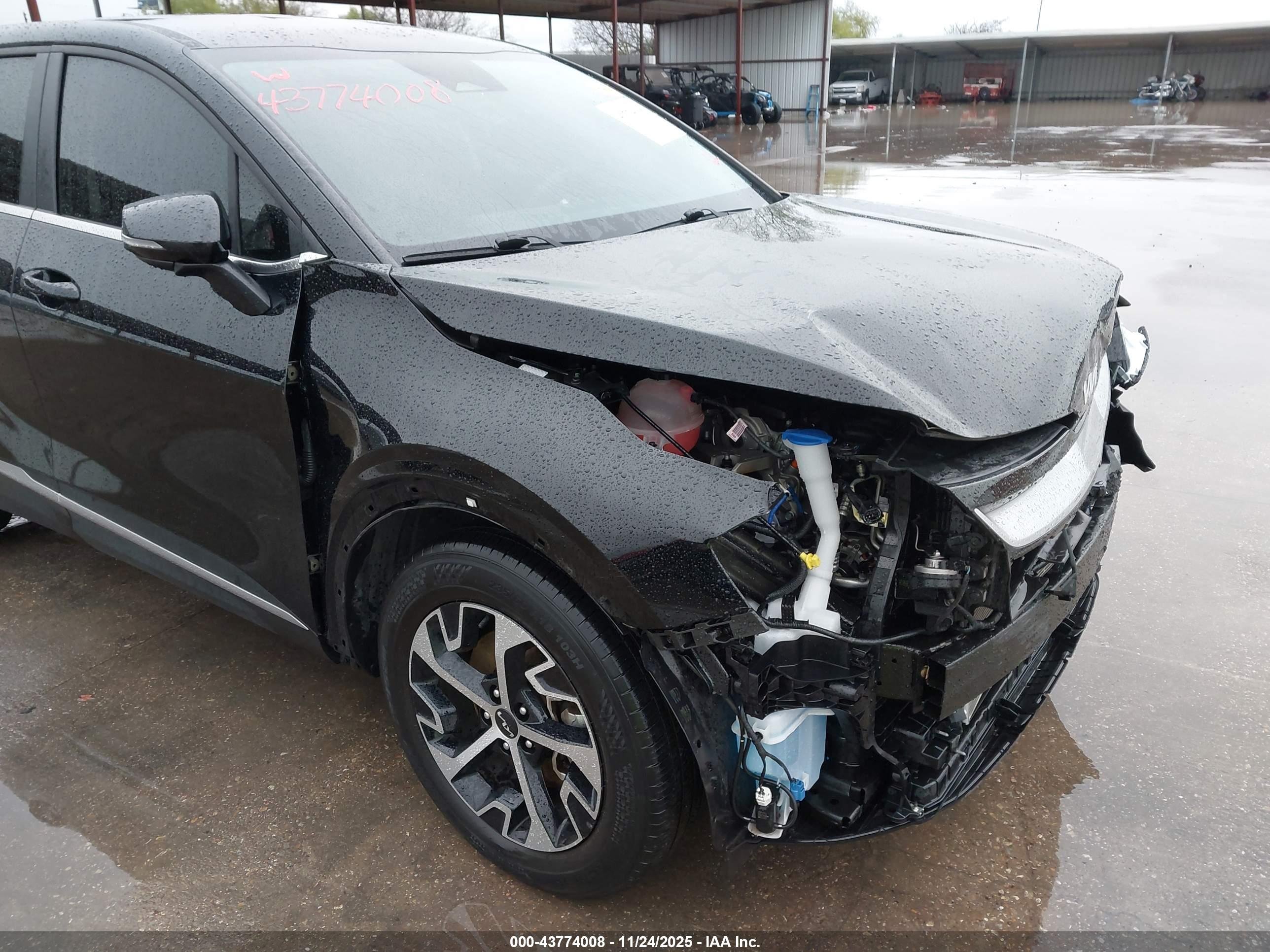 KIA SPORTAGE image 6