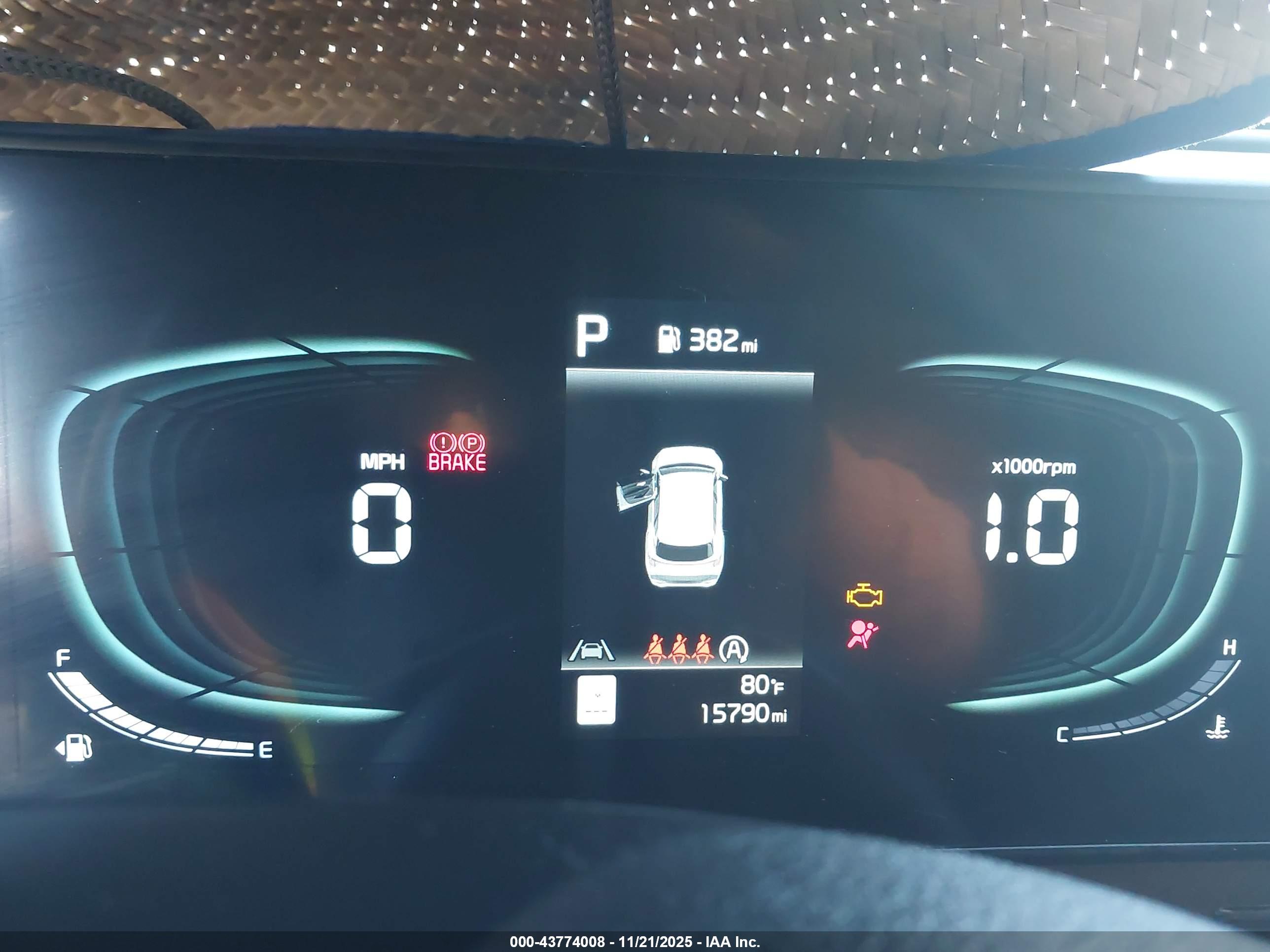 KIA SPORTAGE image 7