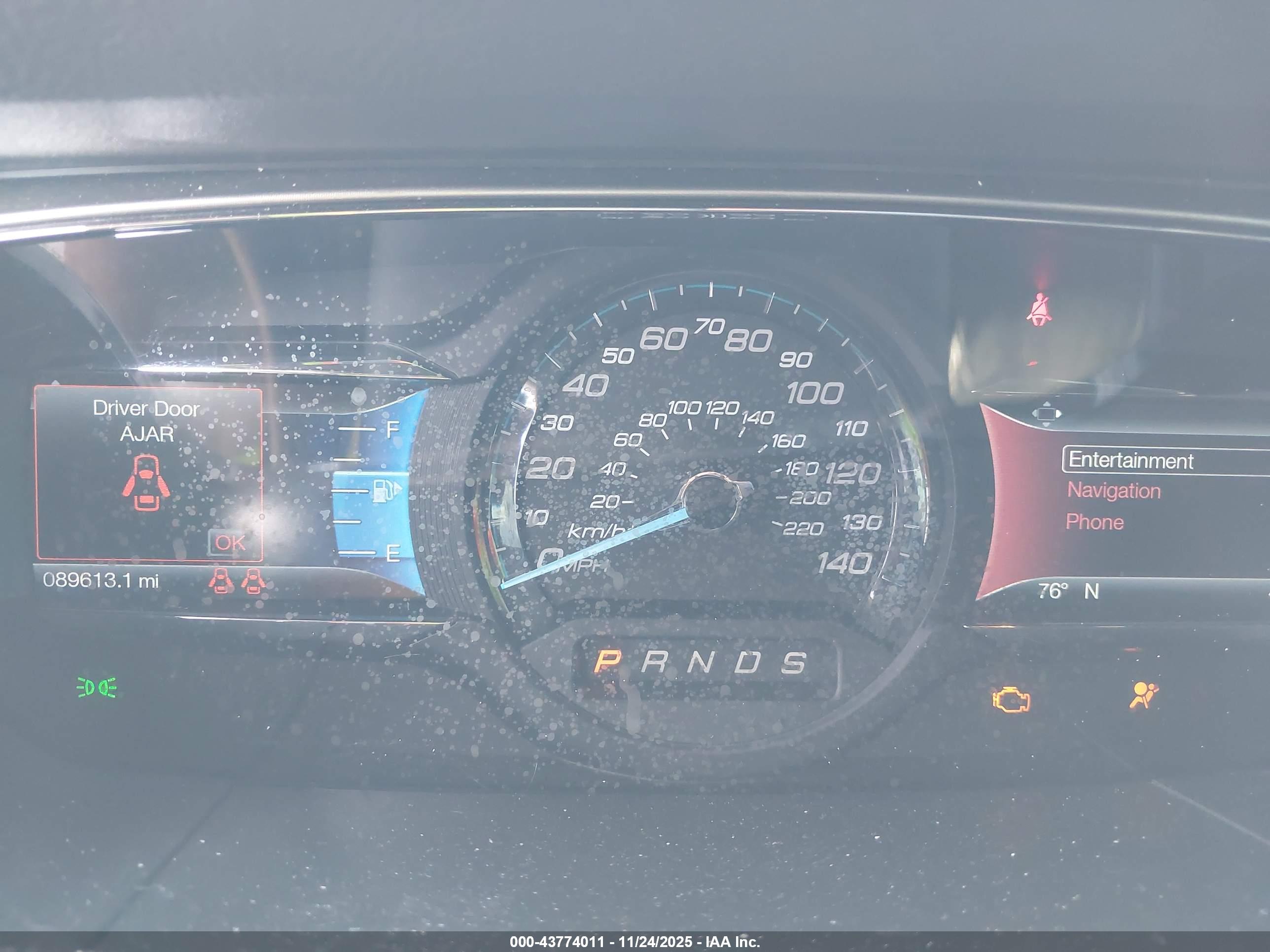 FORD TAURUS image 7