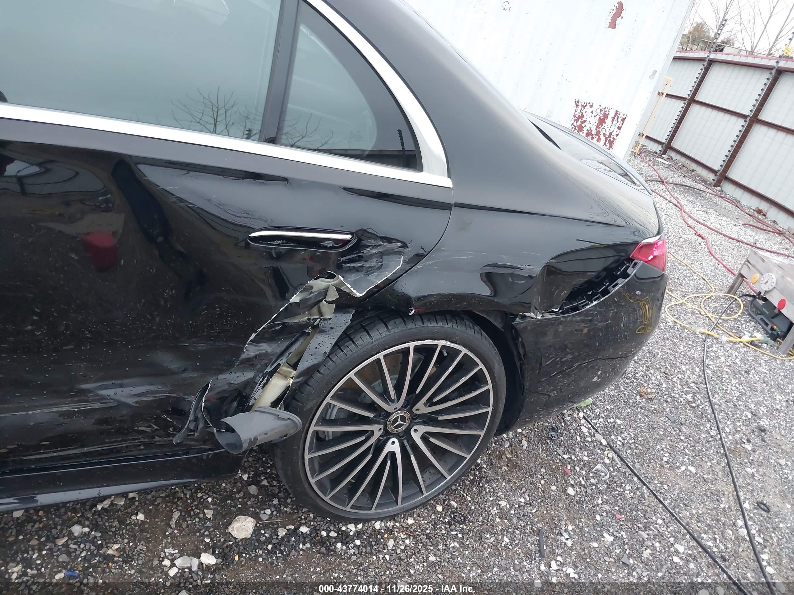 MERCEDES-BENZ S image 6
