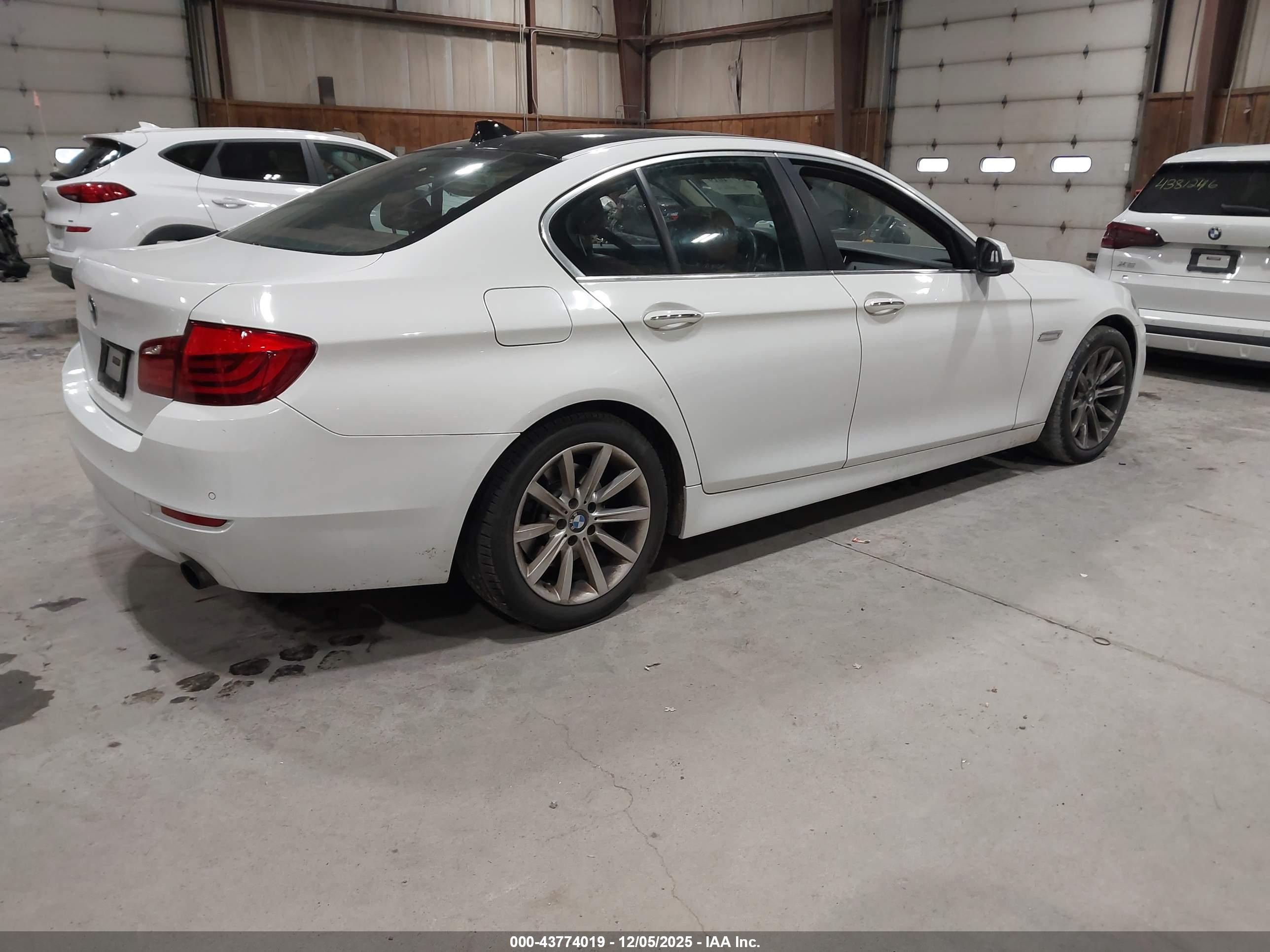 BMW 535I image 4