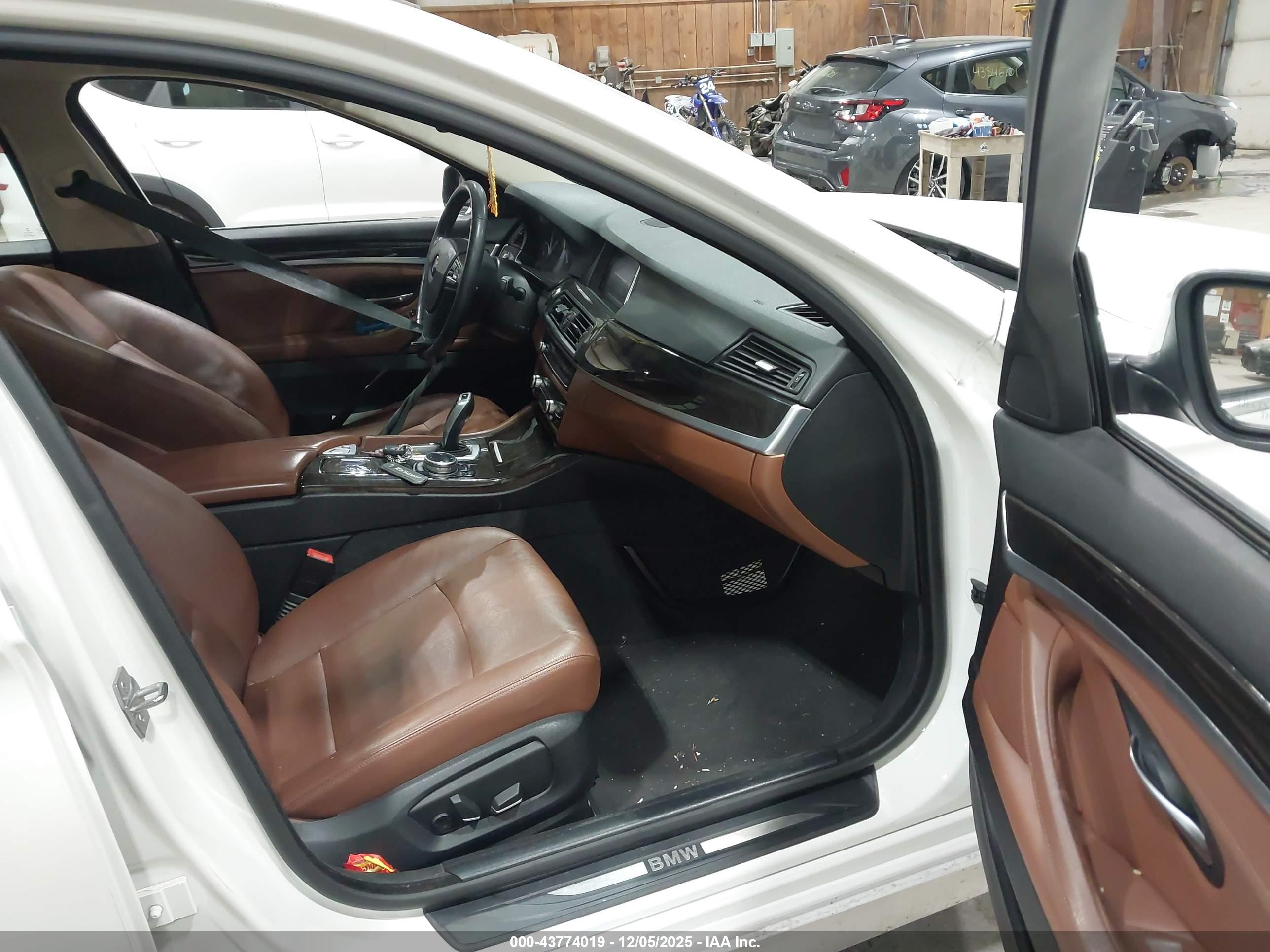 BMW 535I image 5