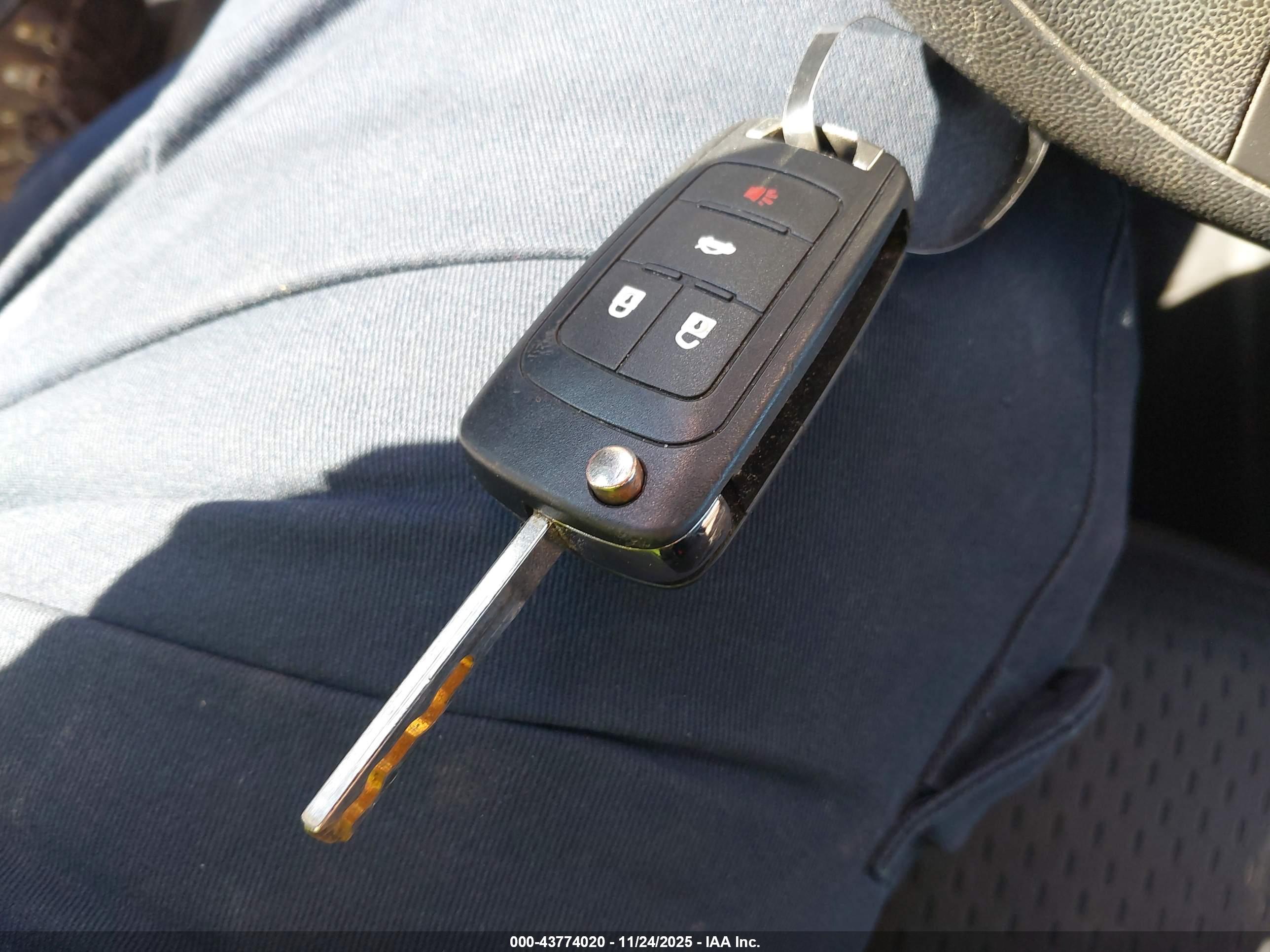 GMC TERRAIN image 11