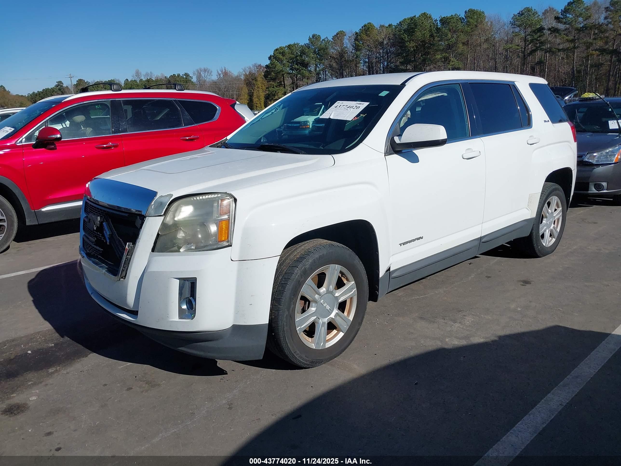 GMC TERRAIN image 2