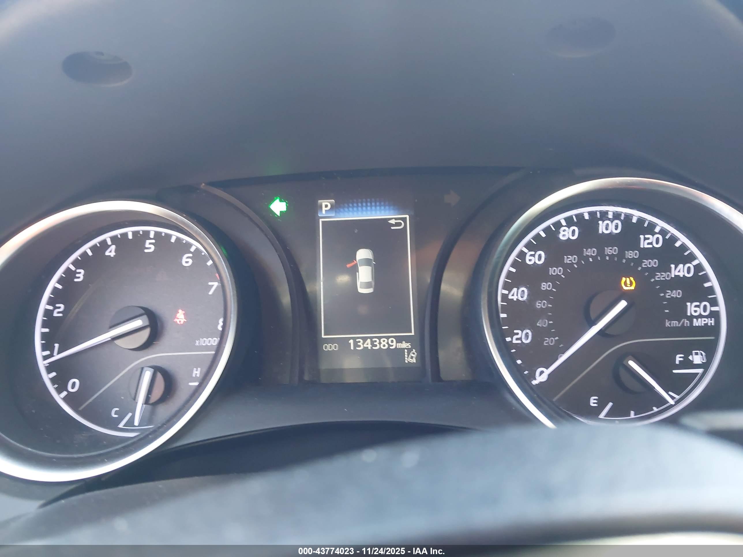 TOYOTA CAMRY image 7