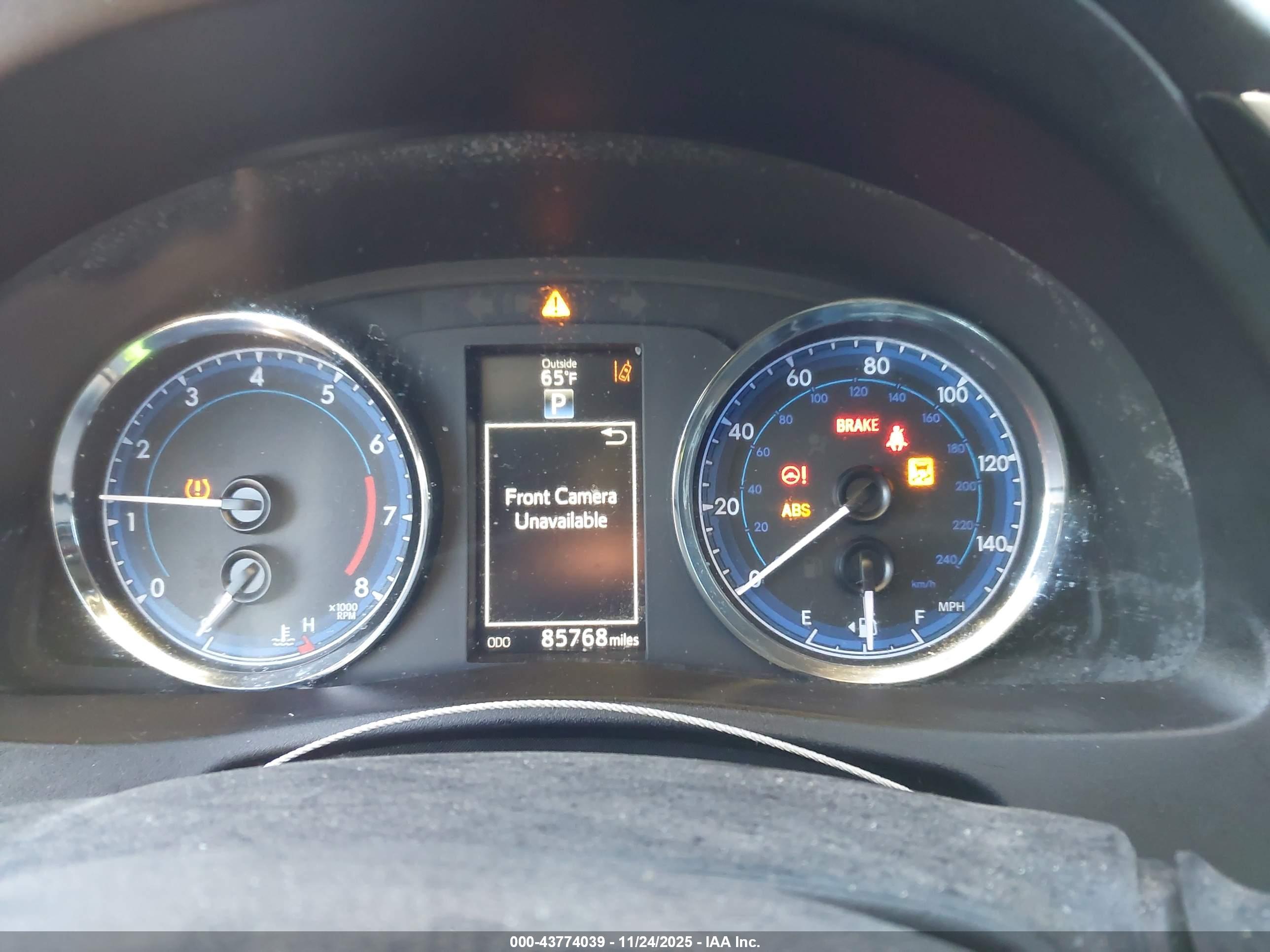 TOYOTA COROLLA image 7