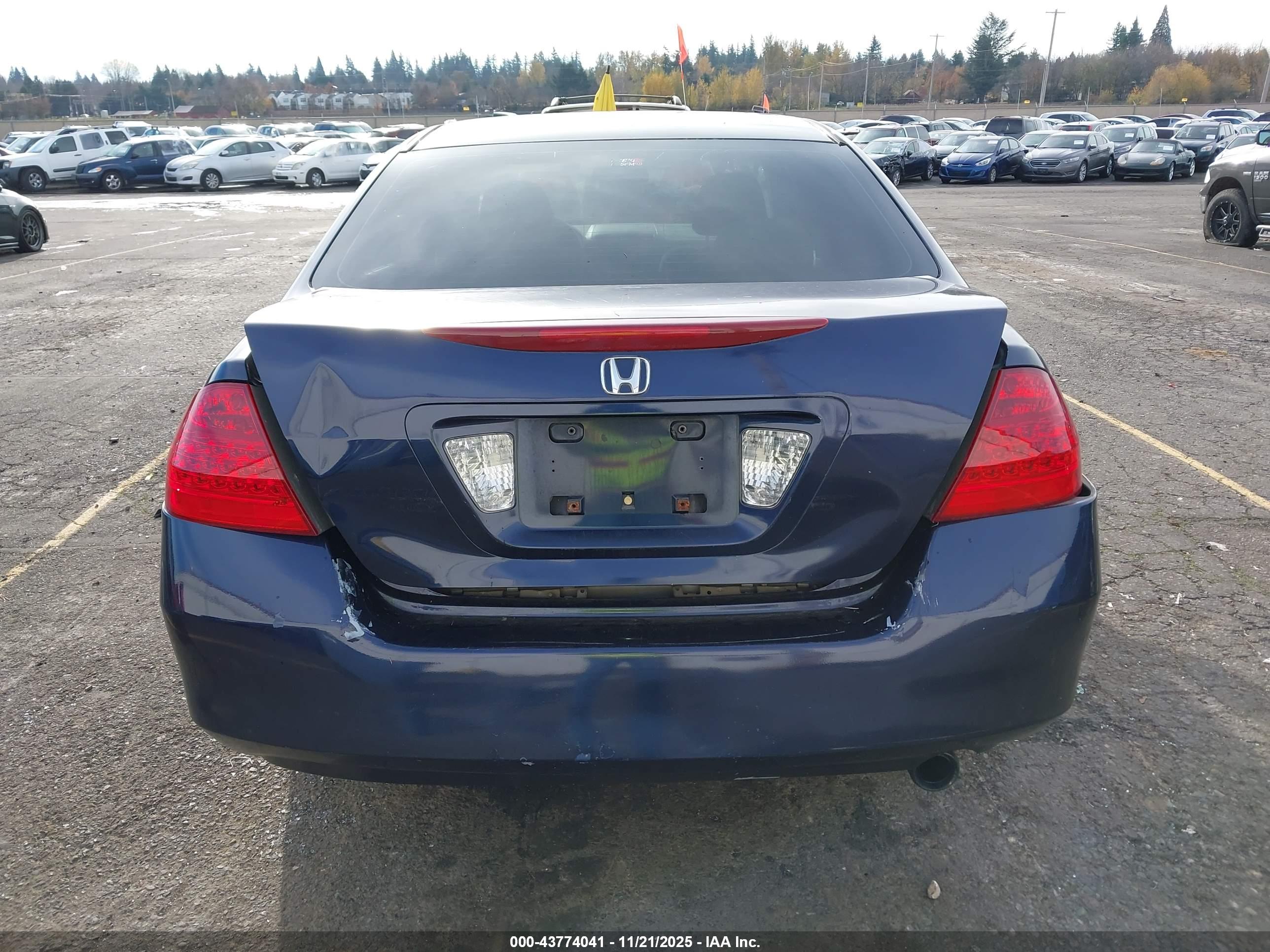 HONDA ACCORD image 6