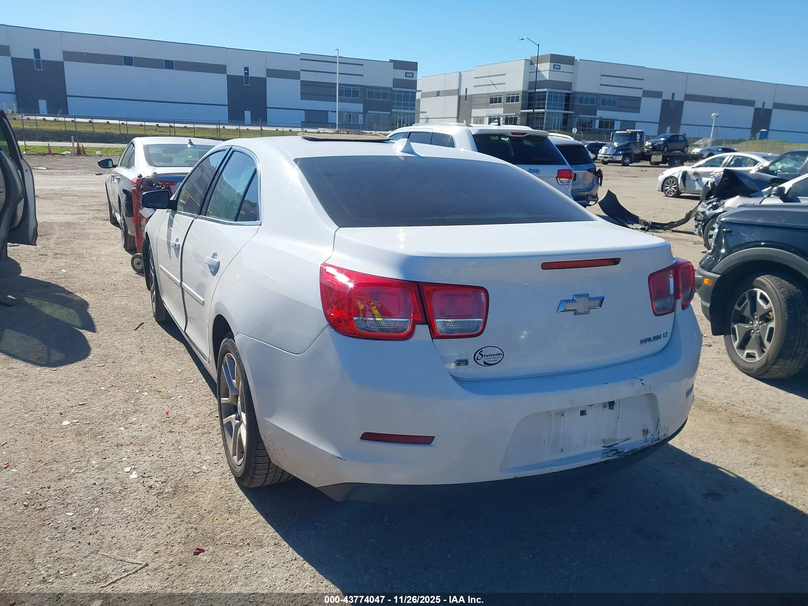 CHEVROLET MALIBU image 3