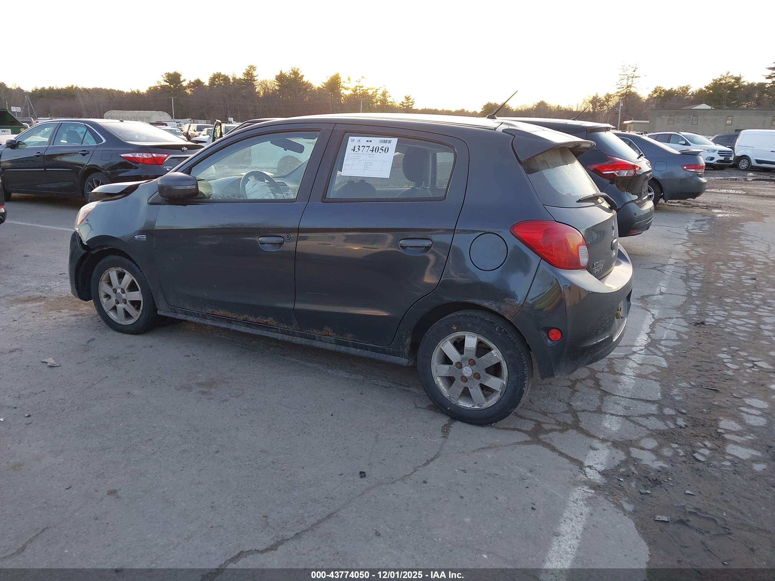 MITSUBISHI MIRAGE image 3