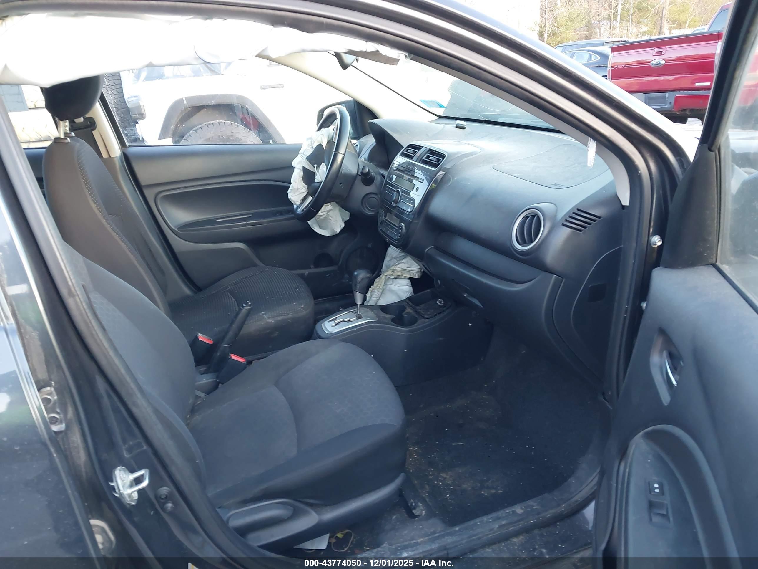 MITSUBISHI MIRAGE image 5