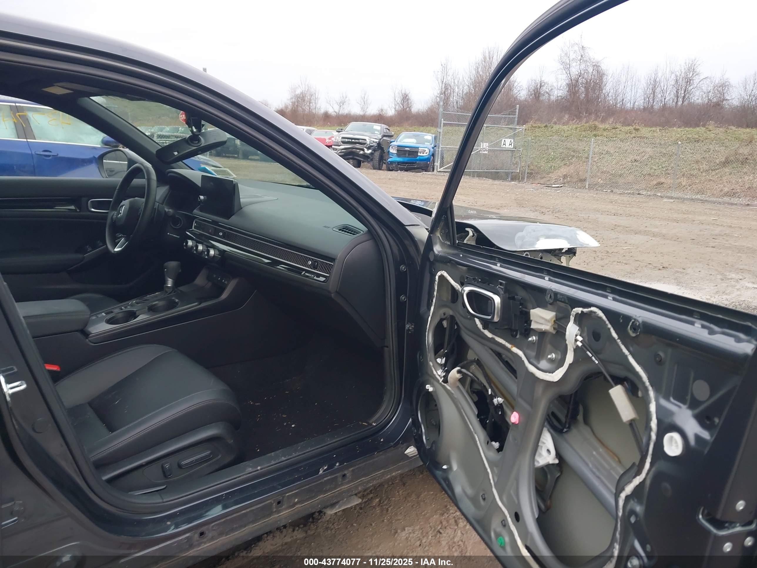 HONDA CIVIC image 5