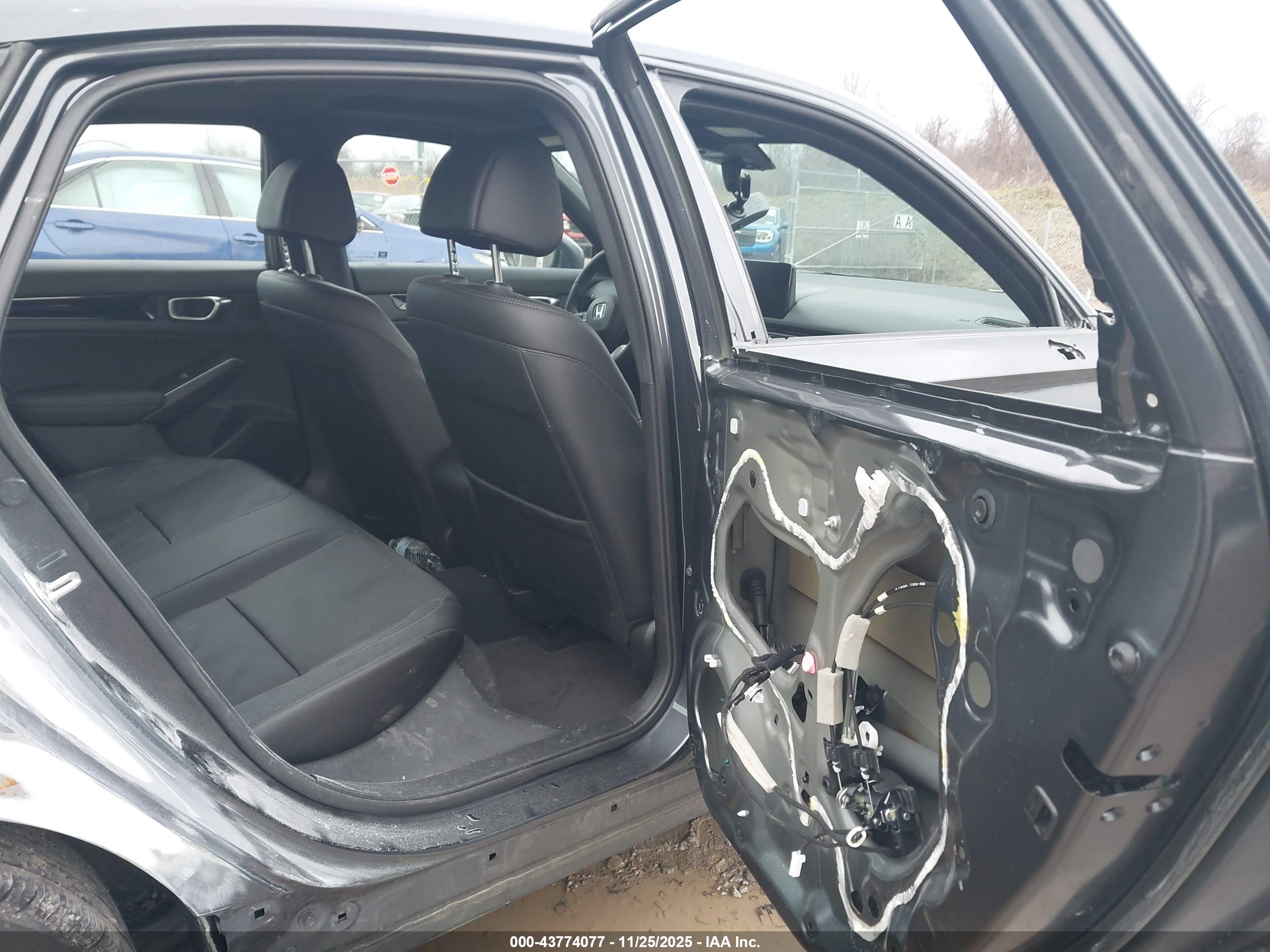 HONDA CIVIC image 8