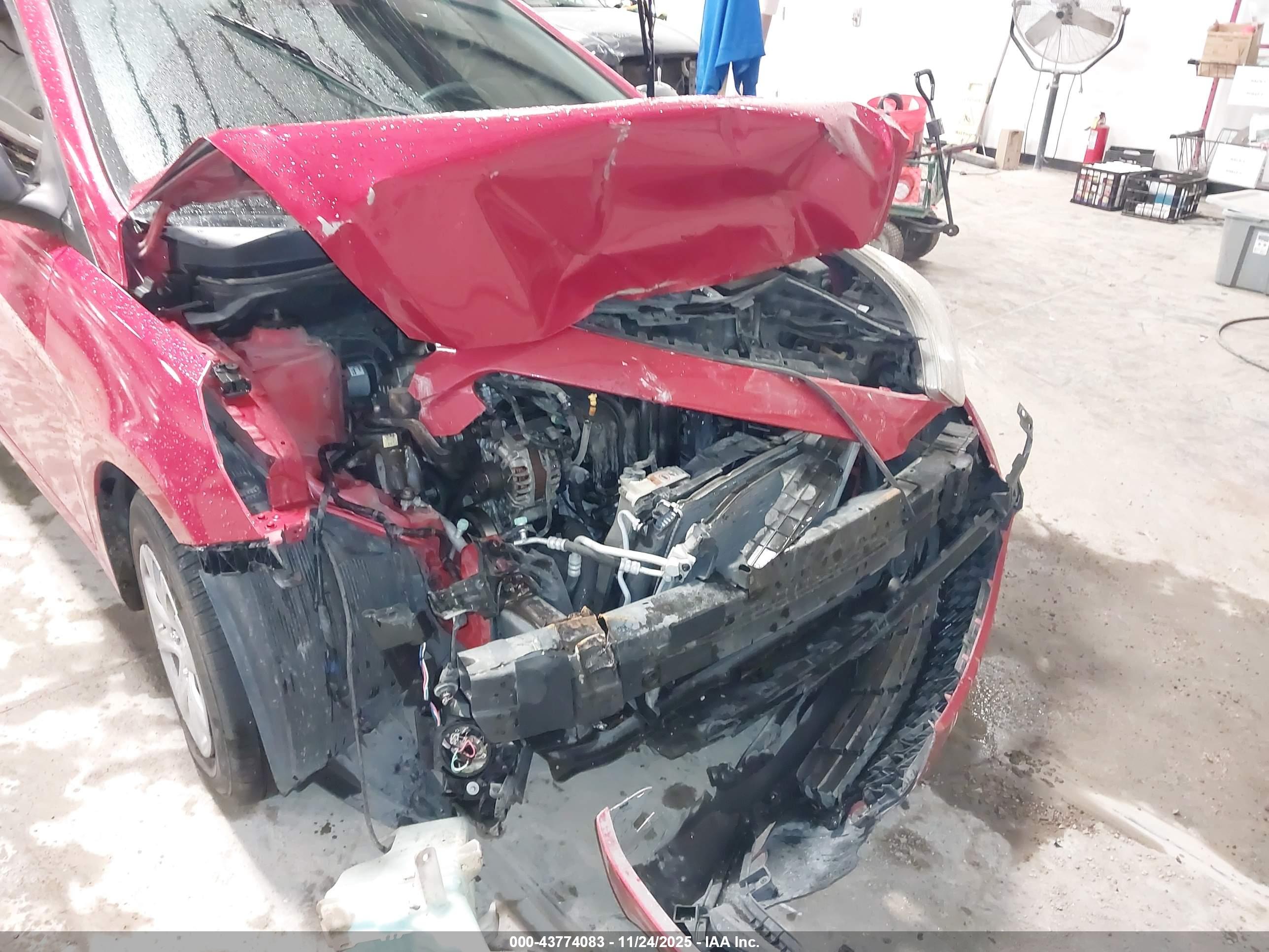 HYUNDAI ACCENT image 6