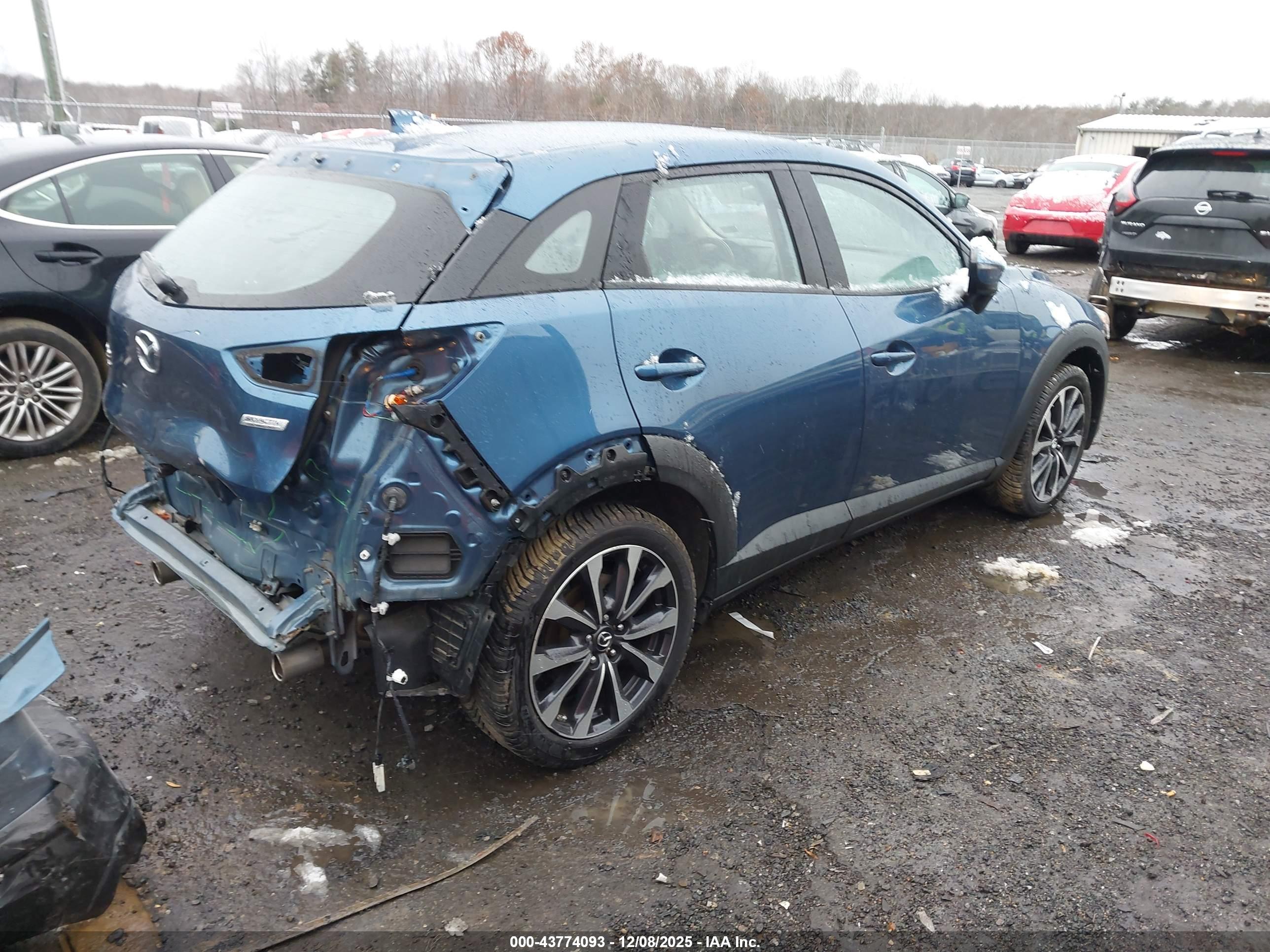 MAZDA CX-3 image 4