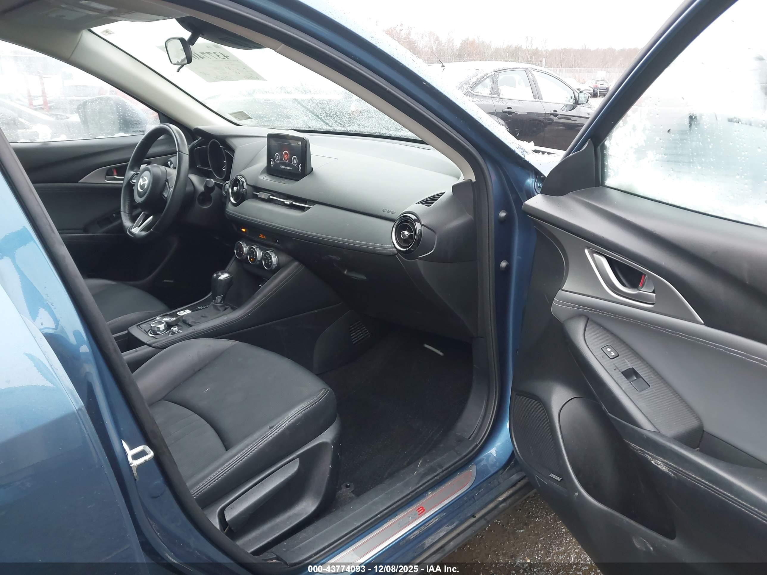 MAZDA CX-3 image 5