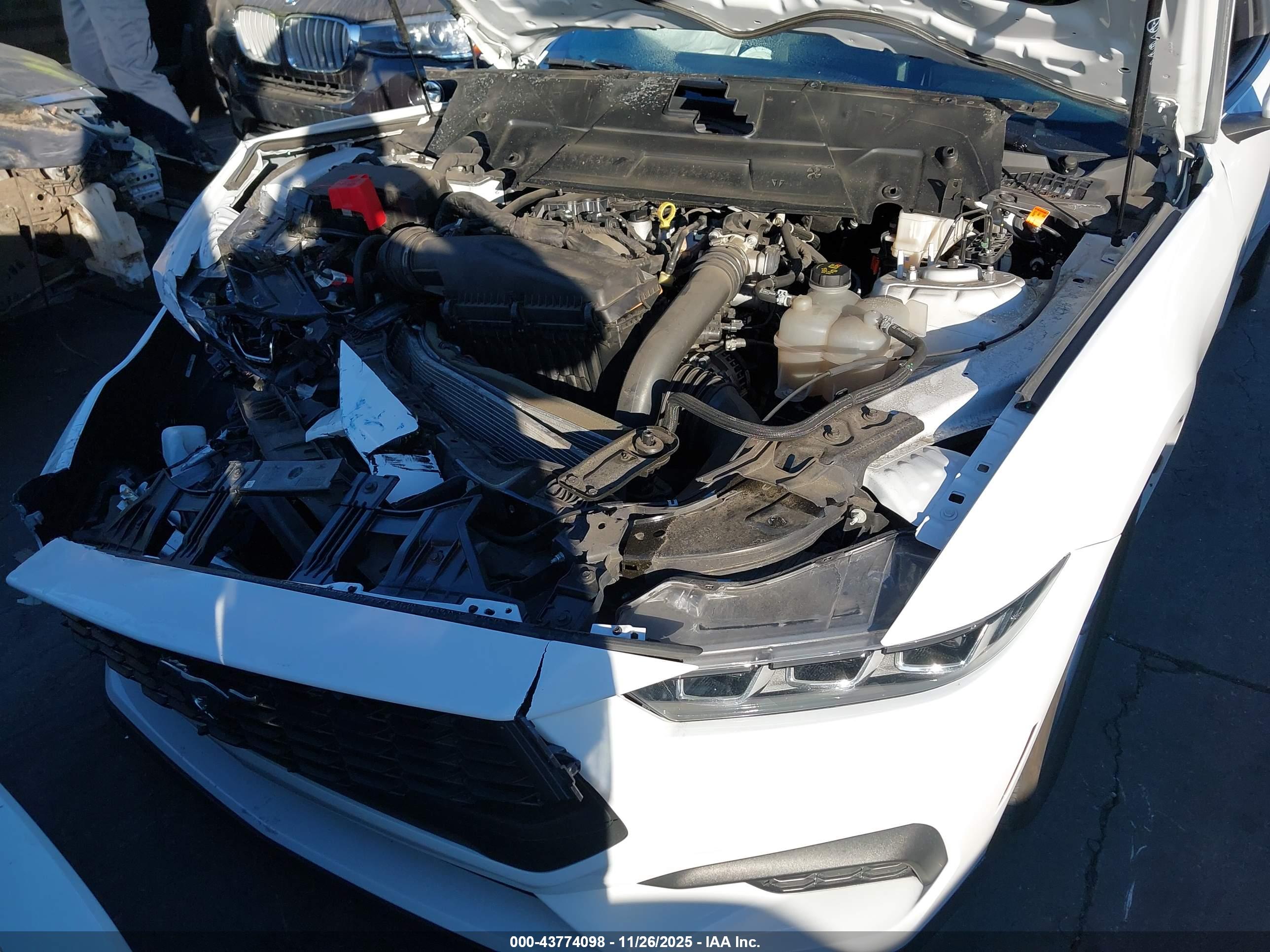 FORD MUSTANG image 10