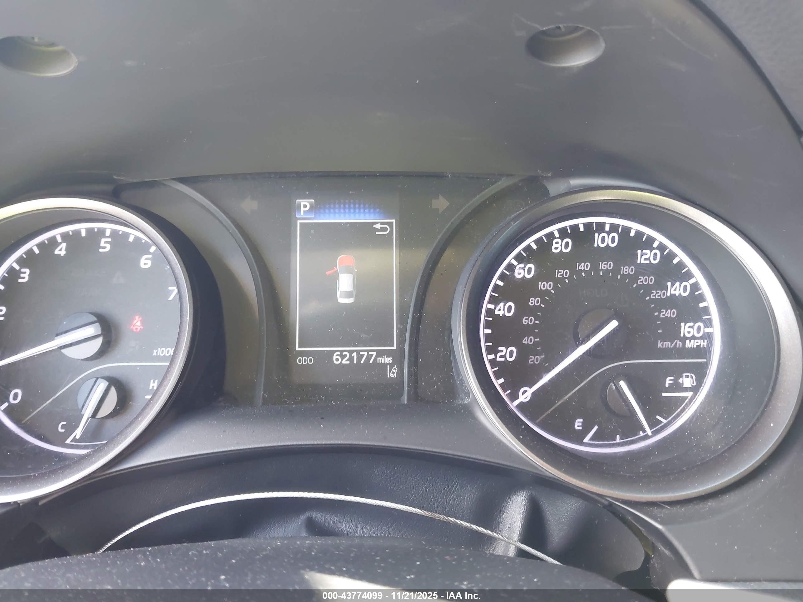 TOYOTA CAMRY image 7