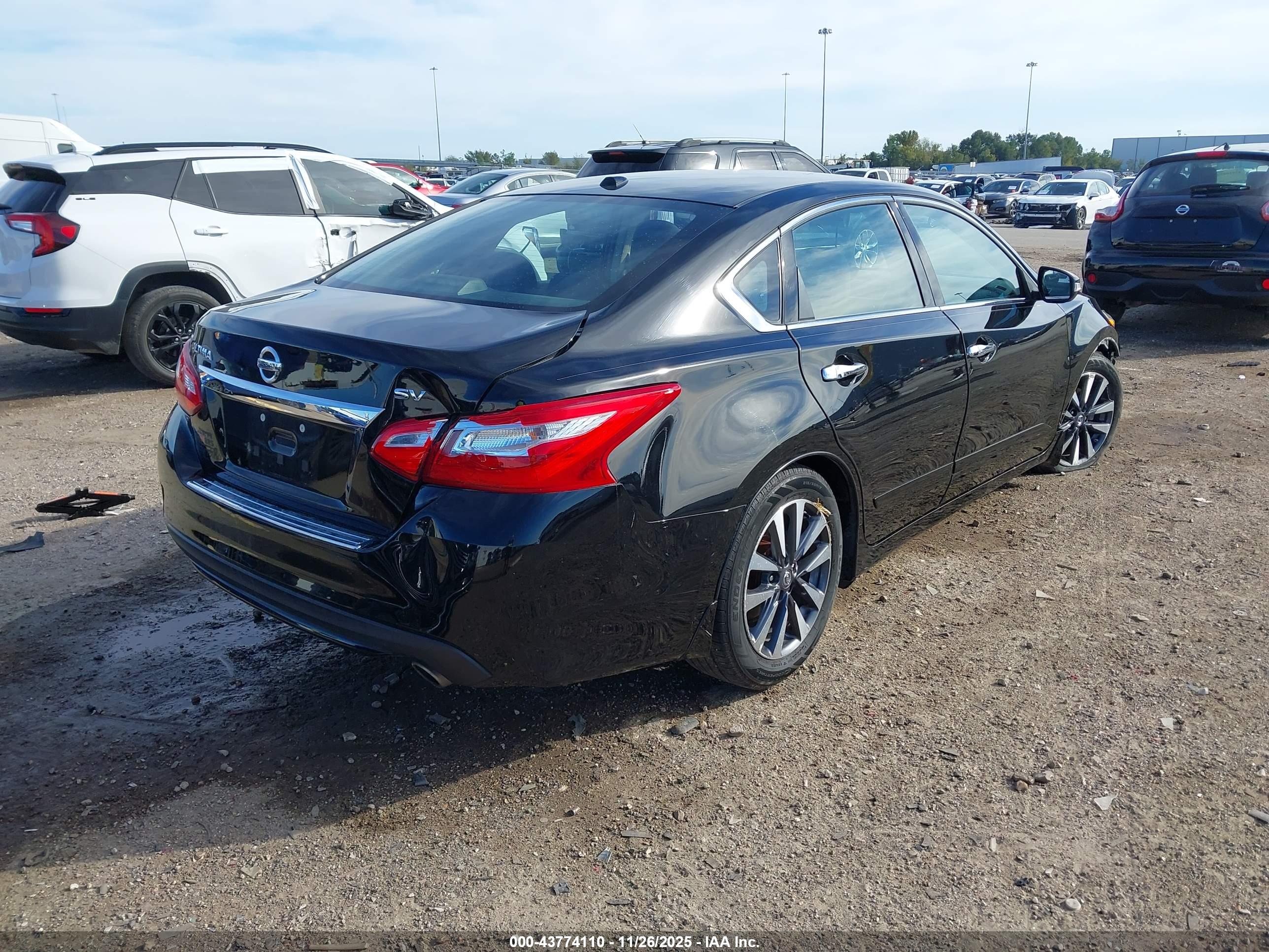 NISSAN ALTIMA image 4