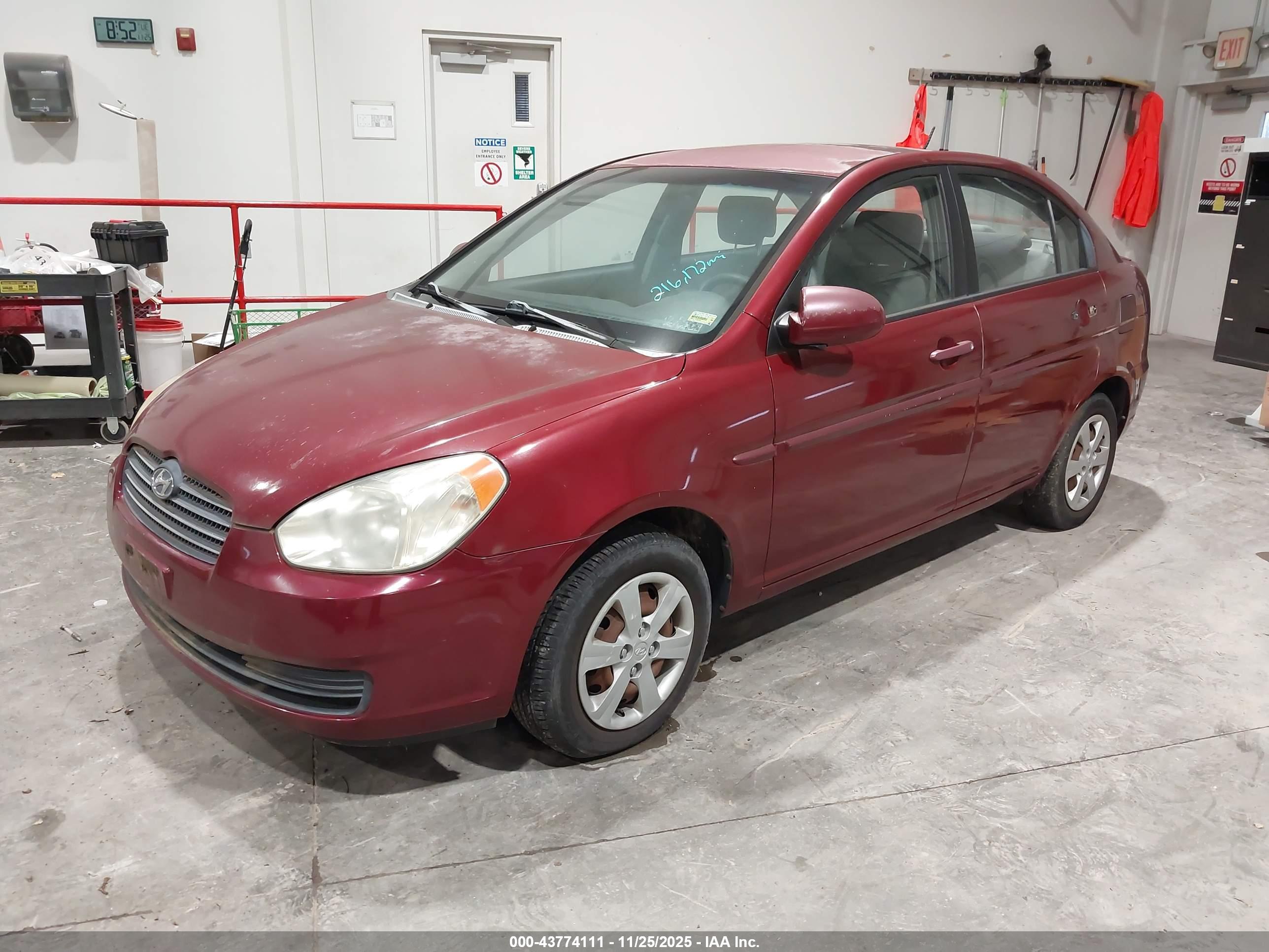 HYUNDAI ACCENT image 2