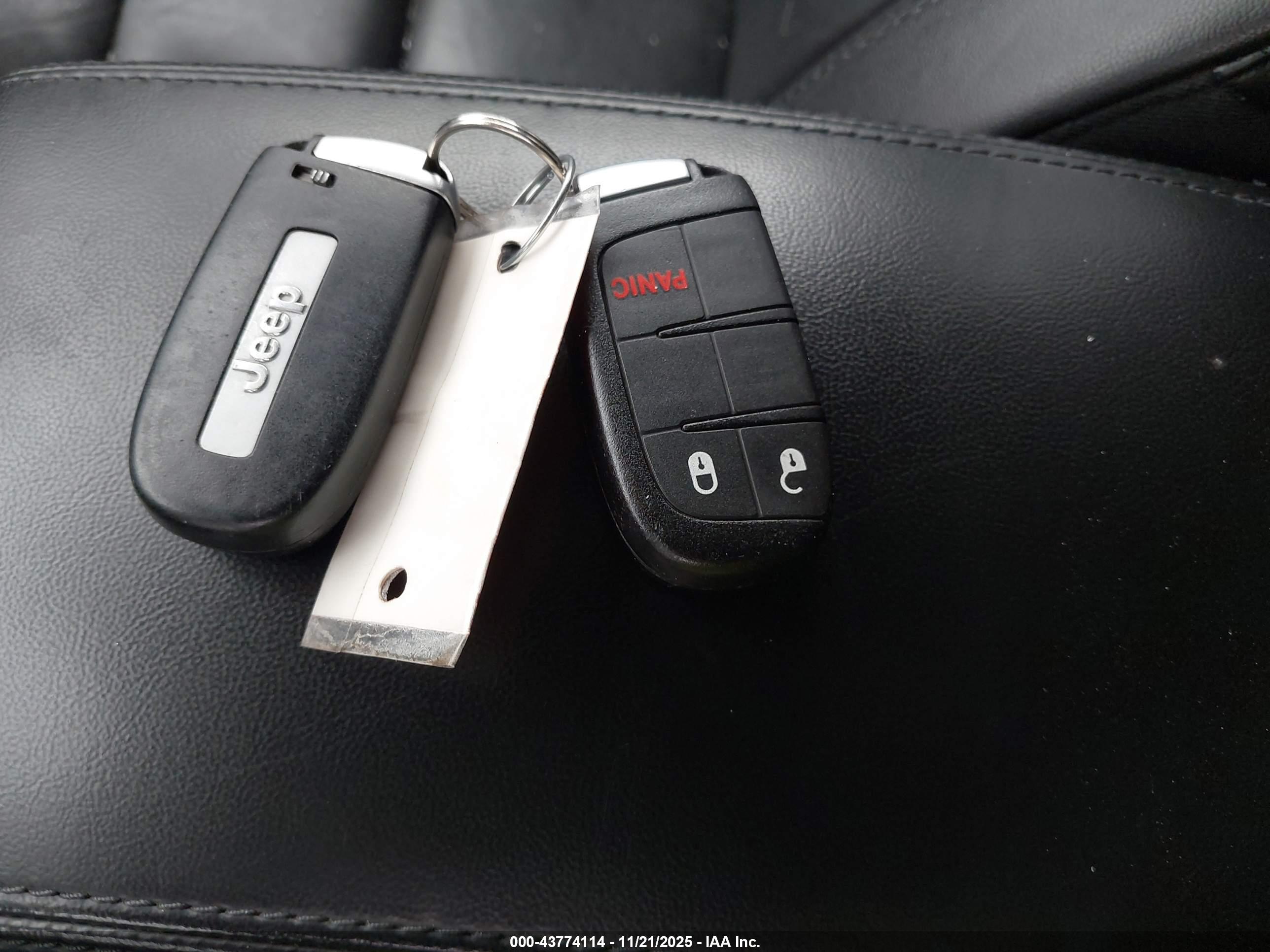 JEEP GRAND image 11