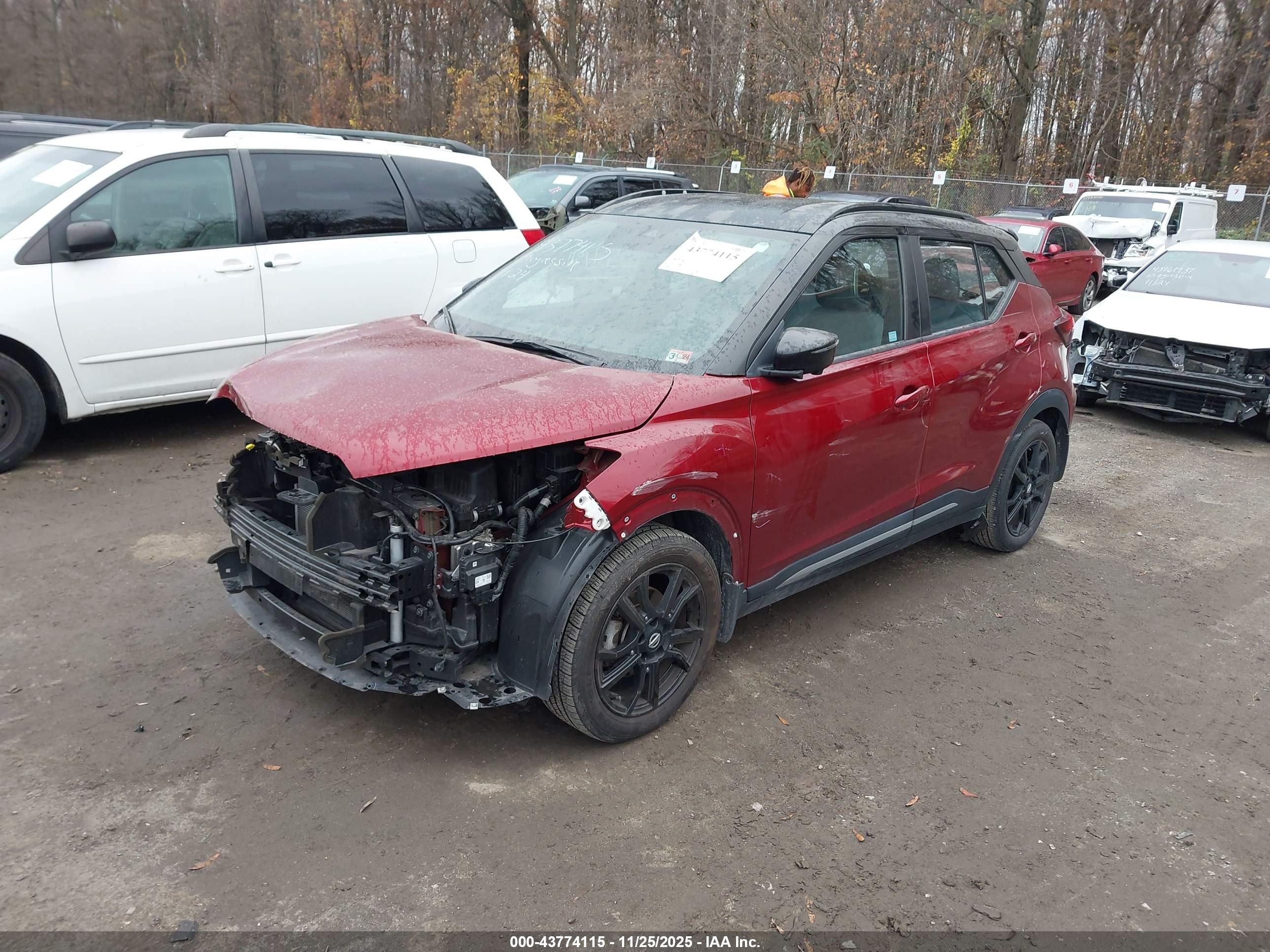 NISSAN KICKS image 2