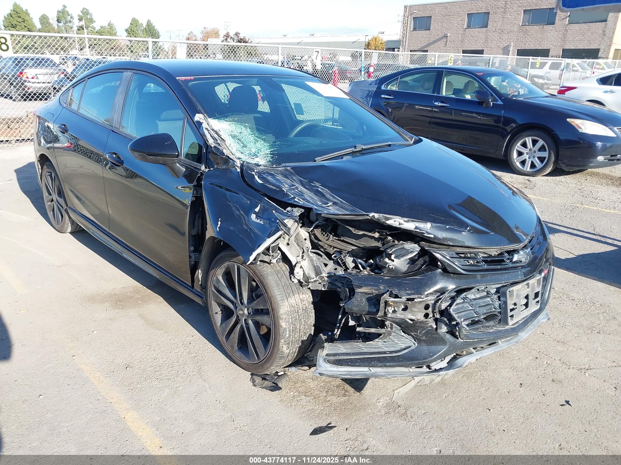 CHEVROLET CRUZE image 6