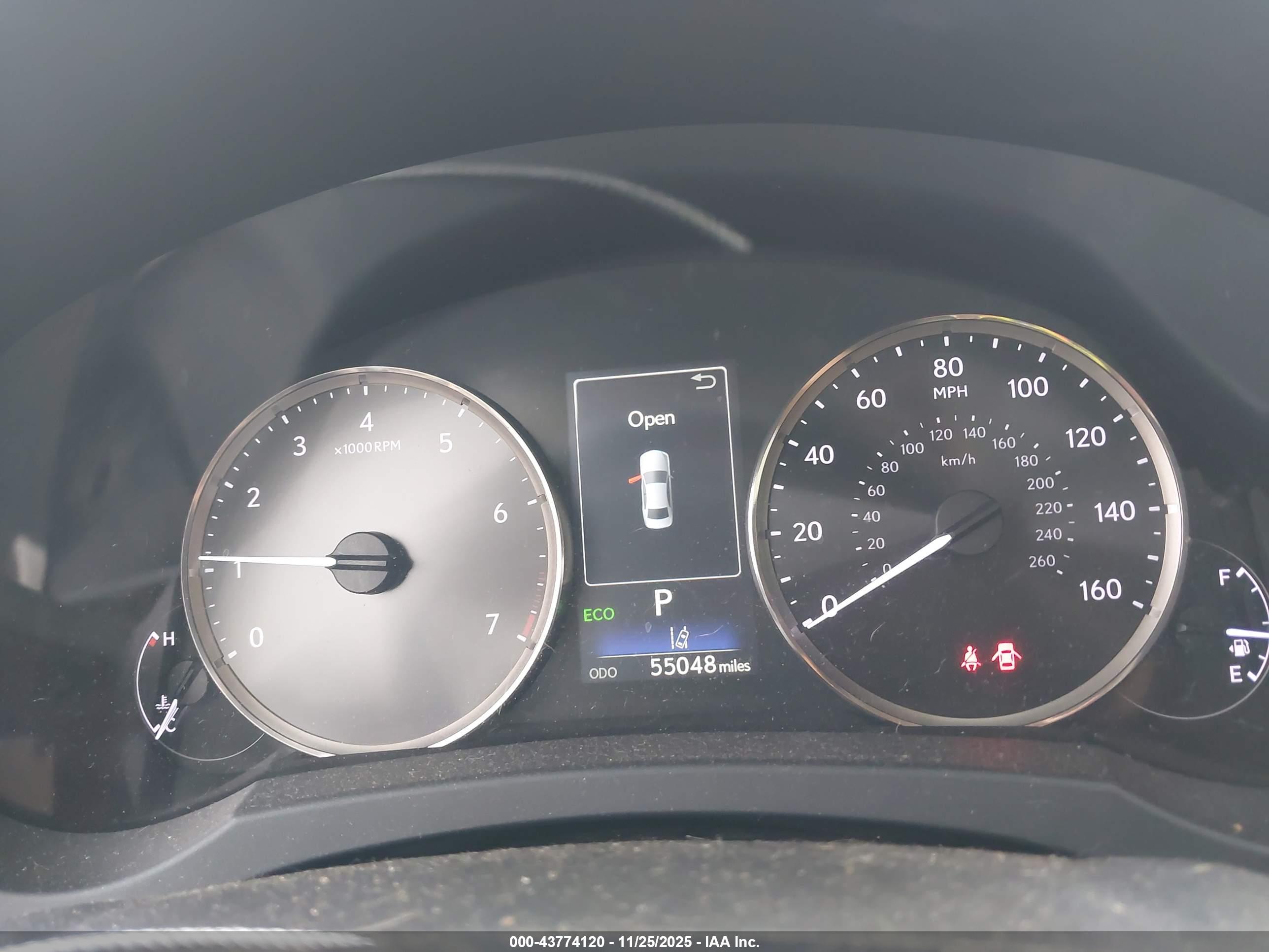 LEXUS IS image 7