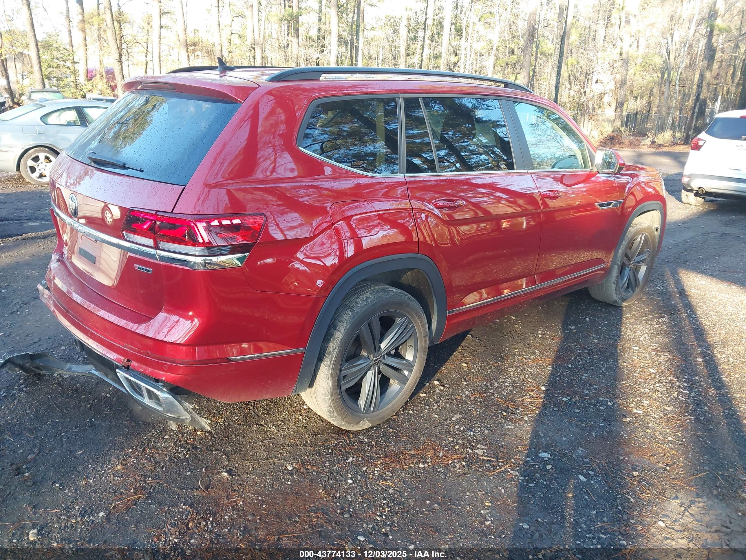 VOLKSWAGEN ATLAS image 4