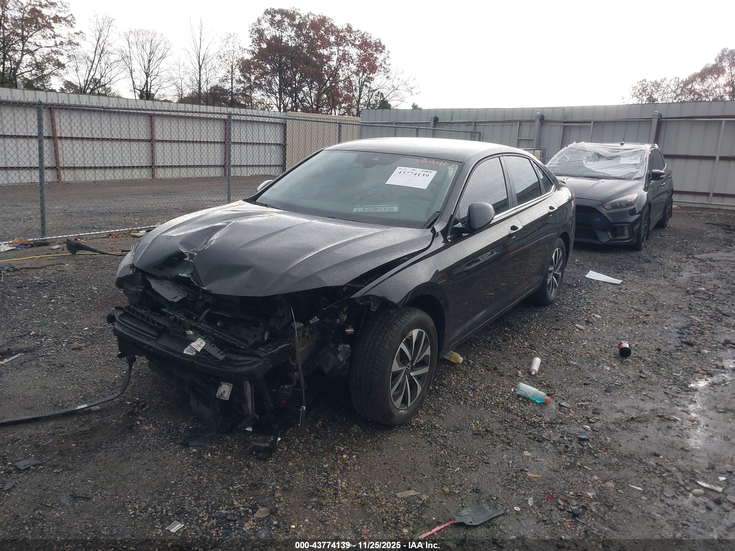 VOLKSWAGEN JETTA image 6