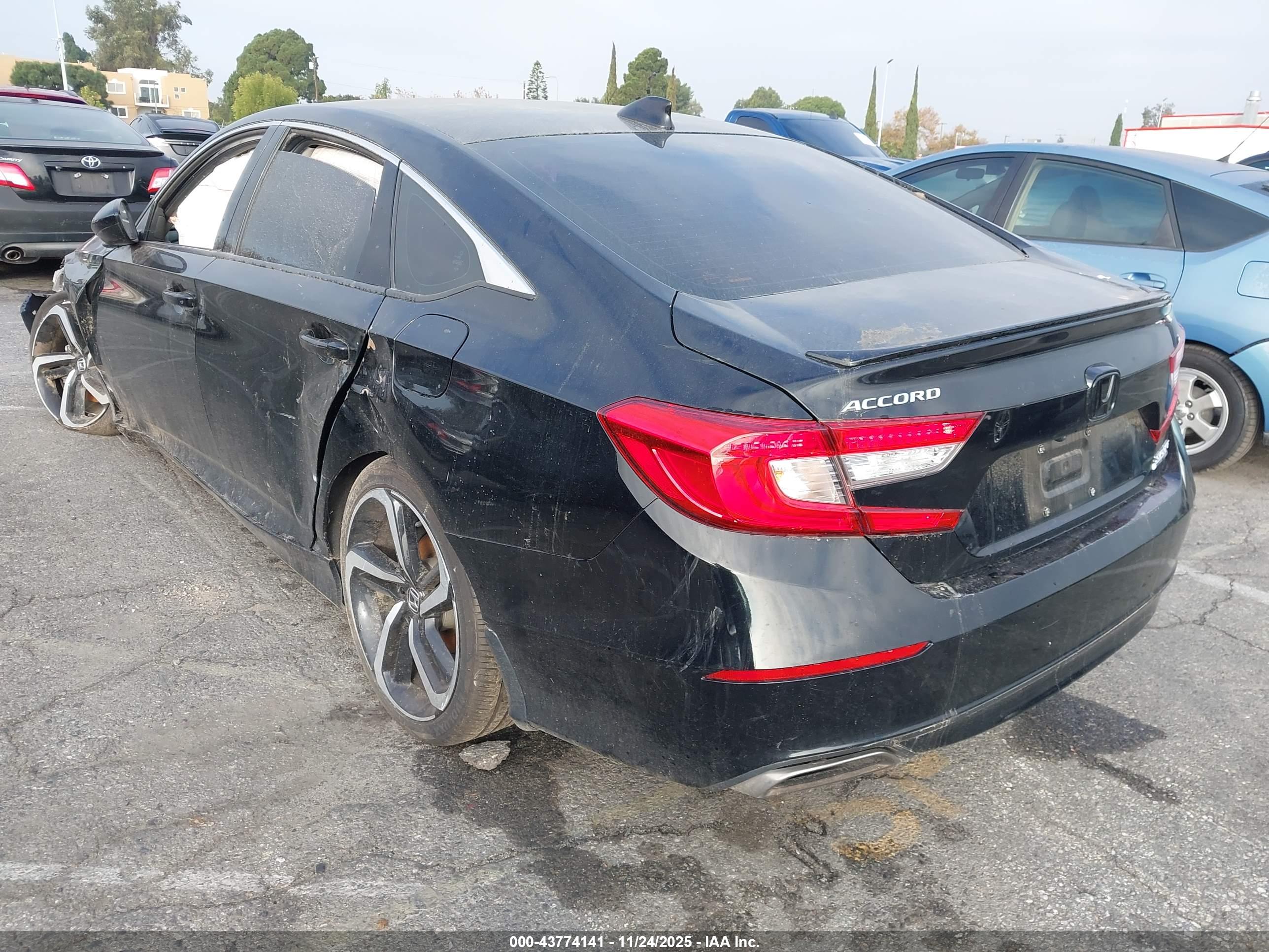 HONDA ACCORD image 3