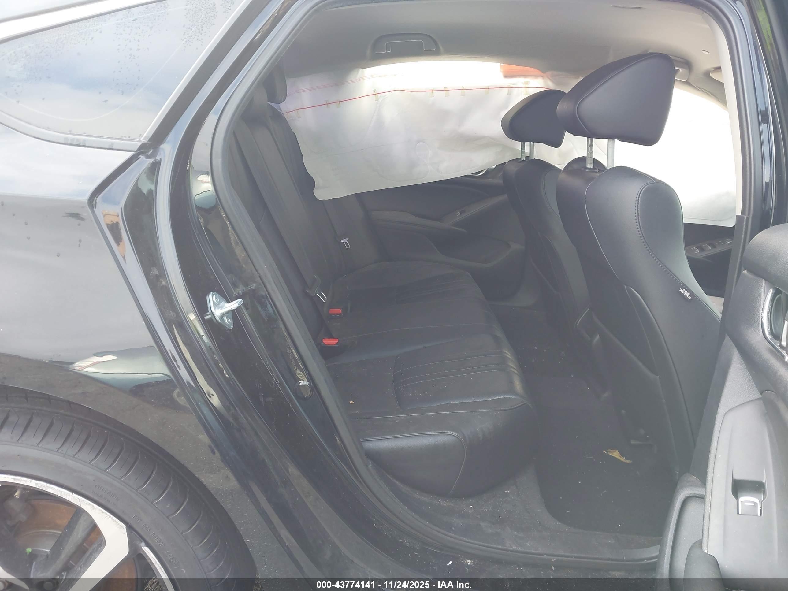 HONDA ACCORD image 8