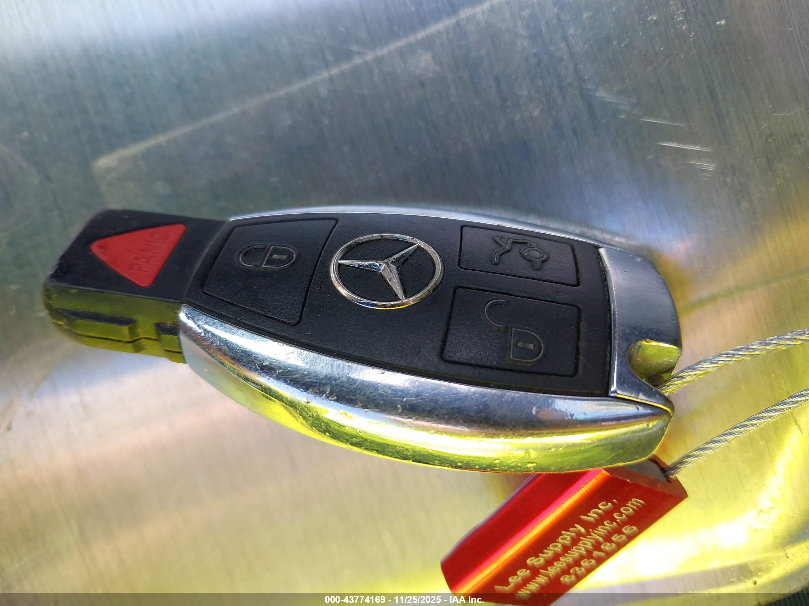 MERCEDES-BENZ C image 11