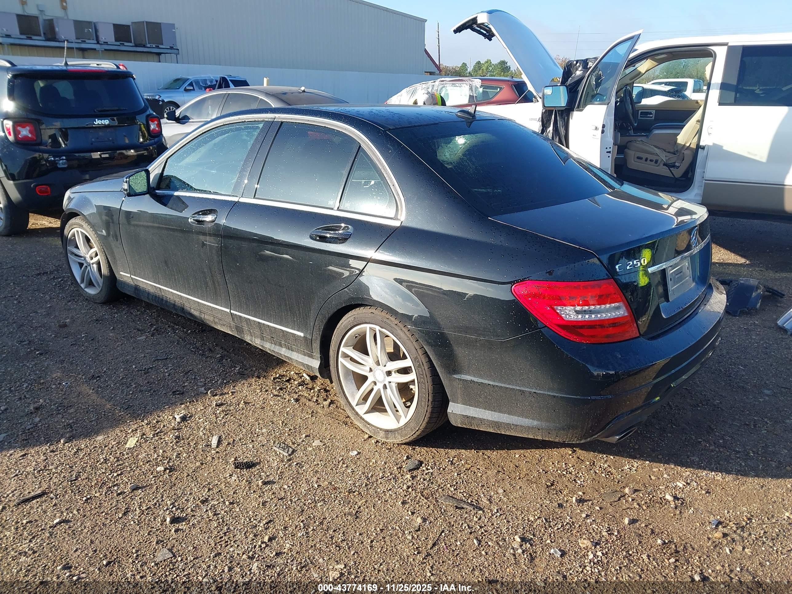 MERCEDES-BENZ C image 3