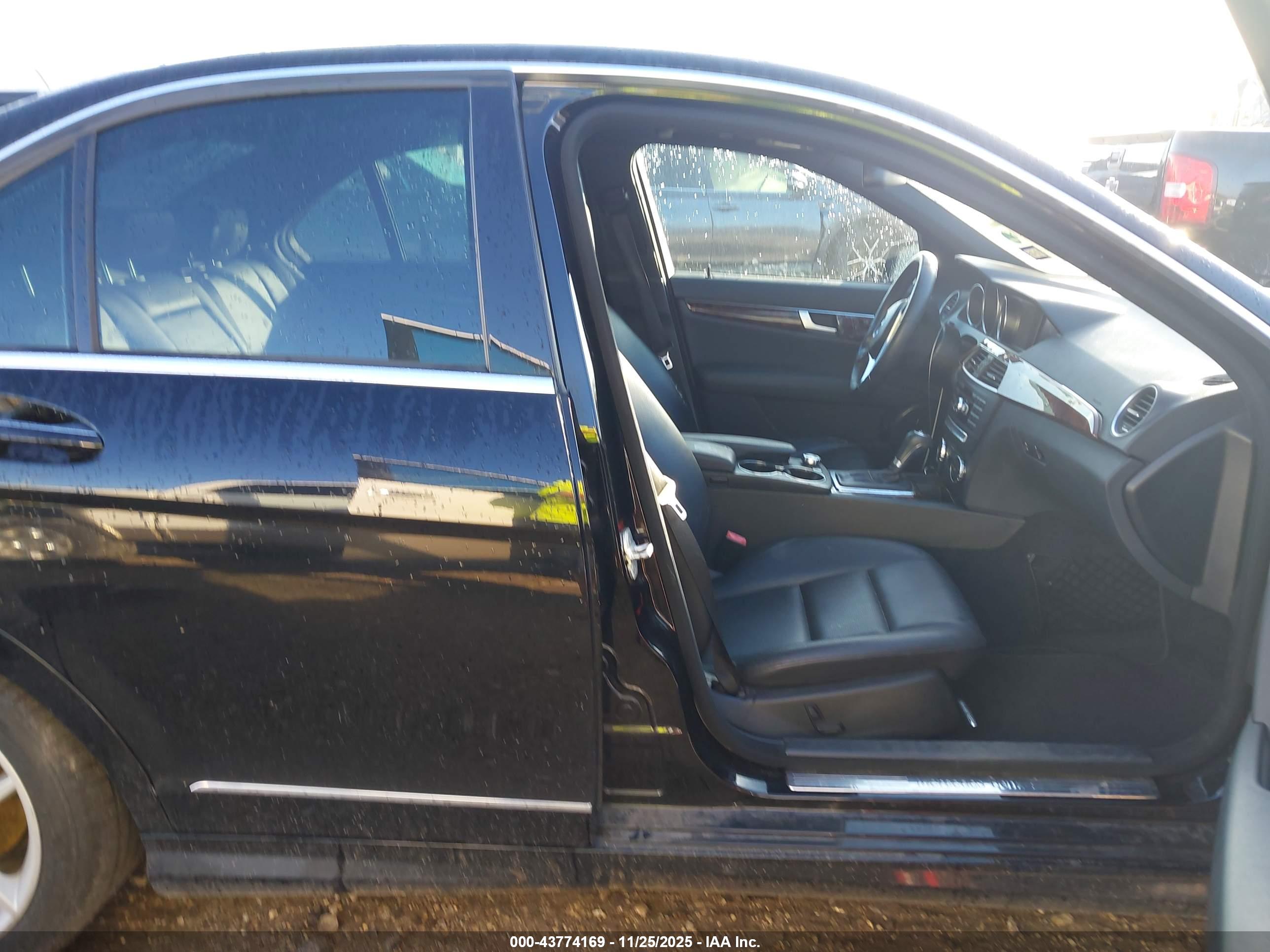 MERCEDES-BENZ C image 5
