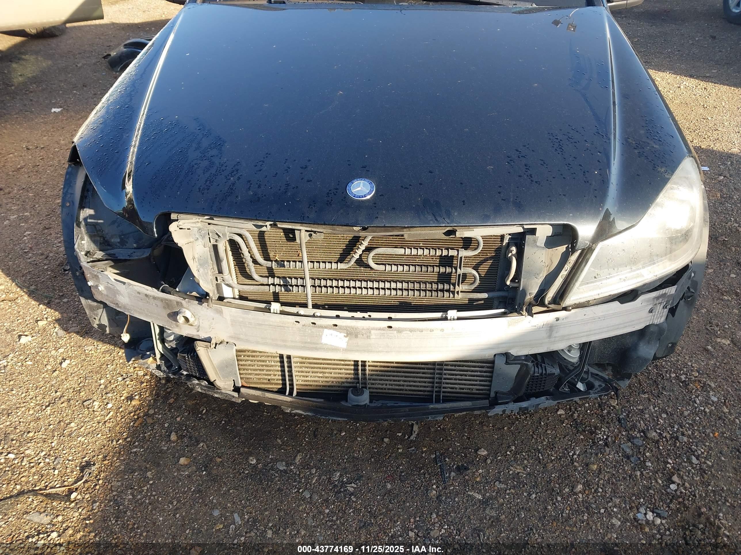 MERCEDES-BENZ C image 6