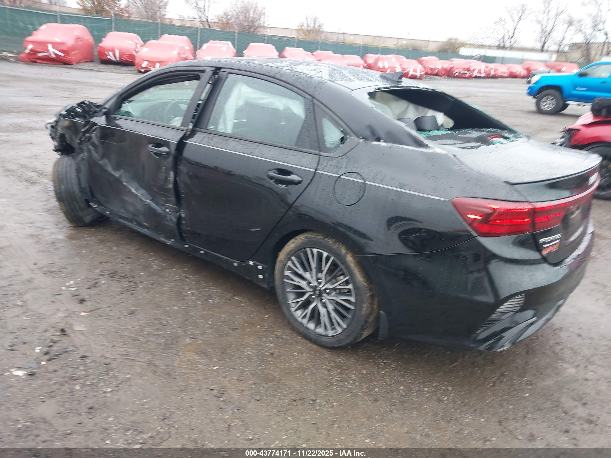 KIA FORTE image 3