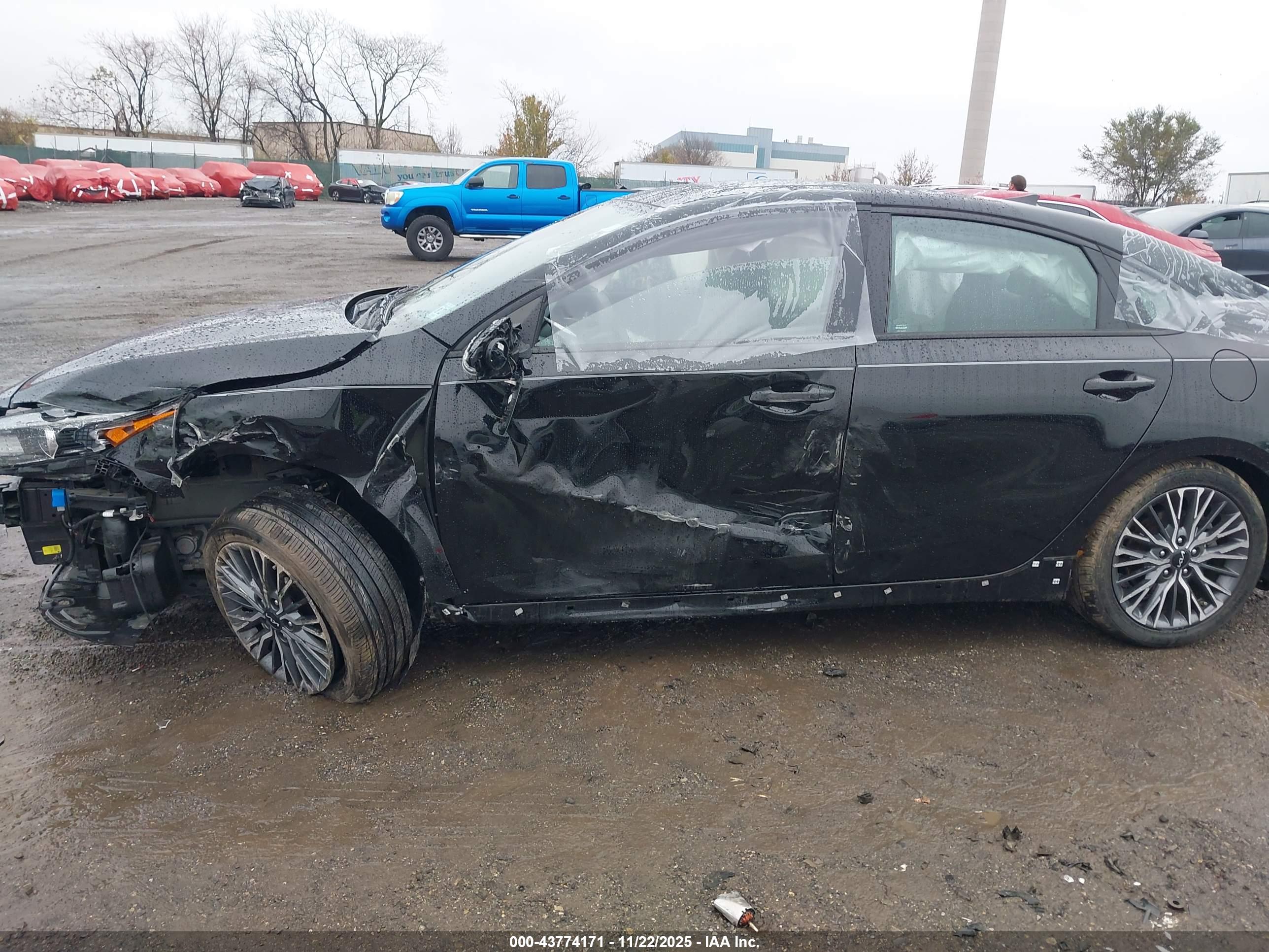 KIA FORTE image 6