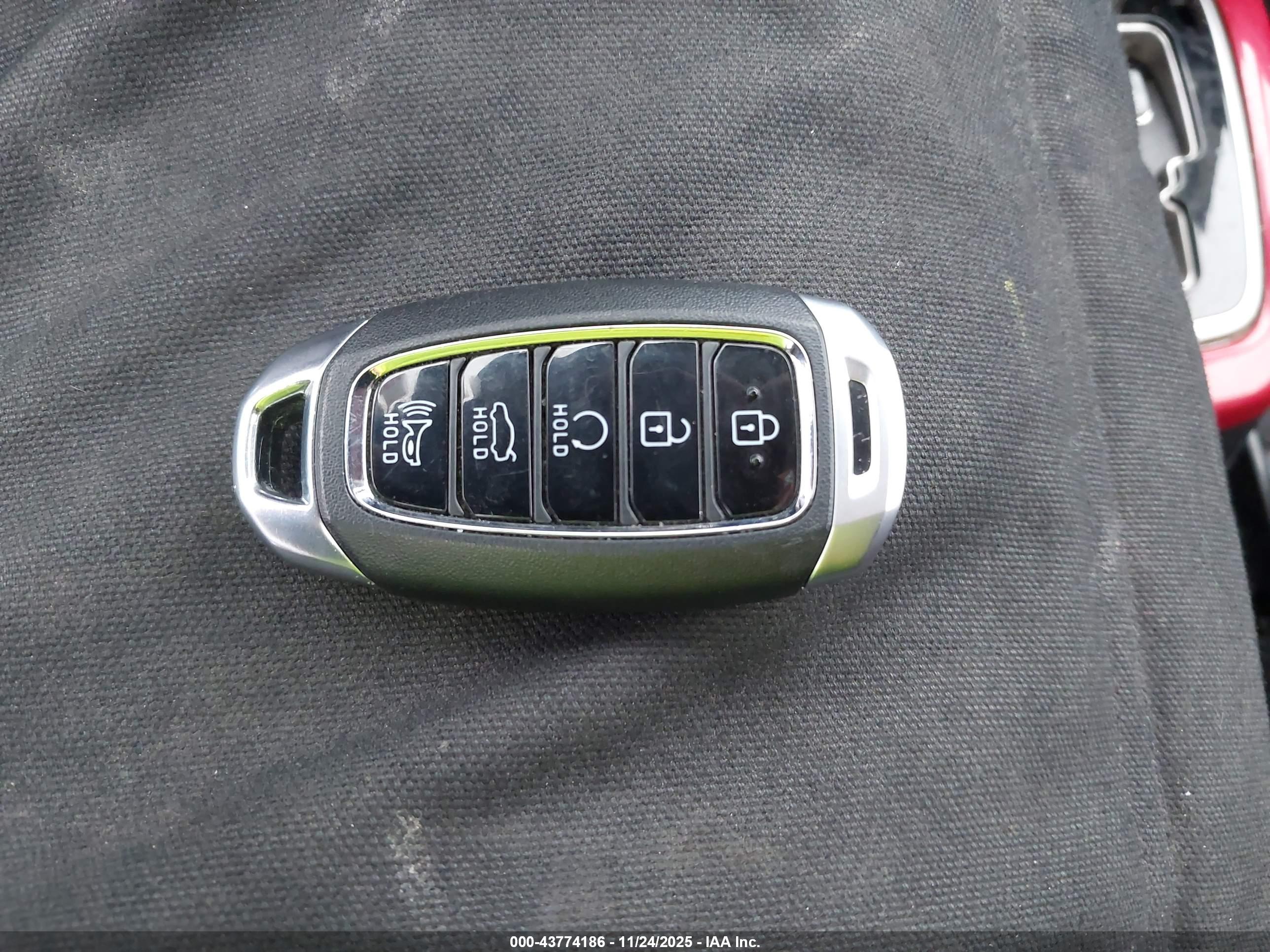 MITSUBISHI MIRAGE image 11