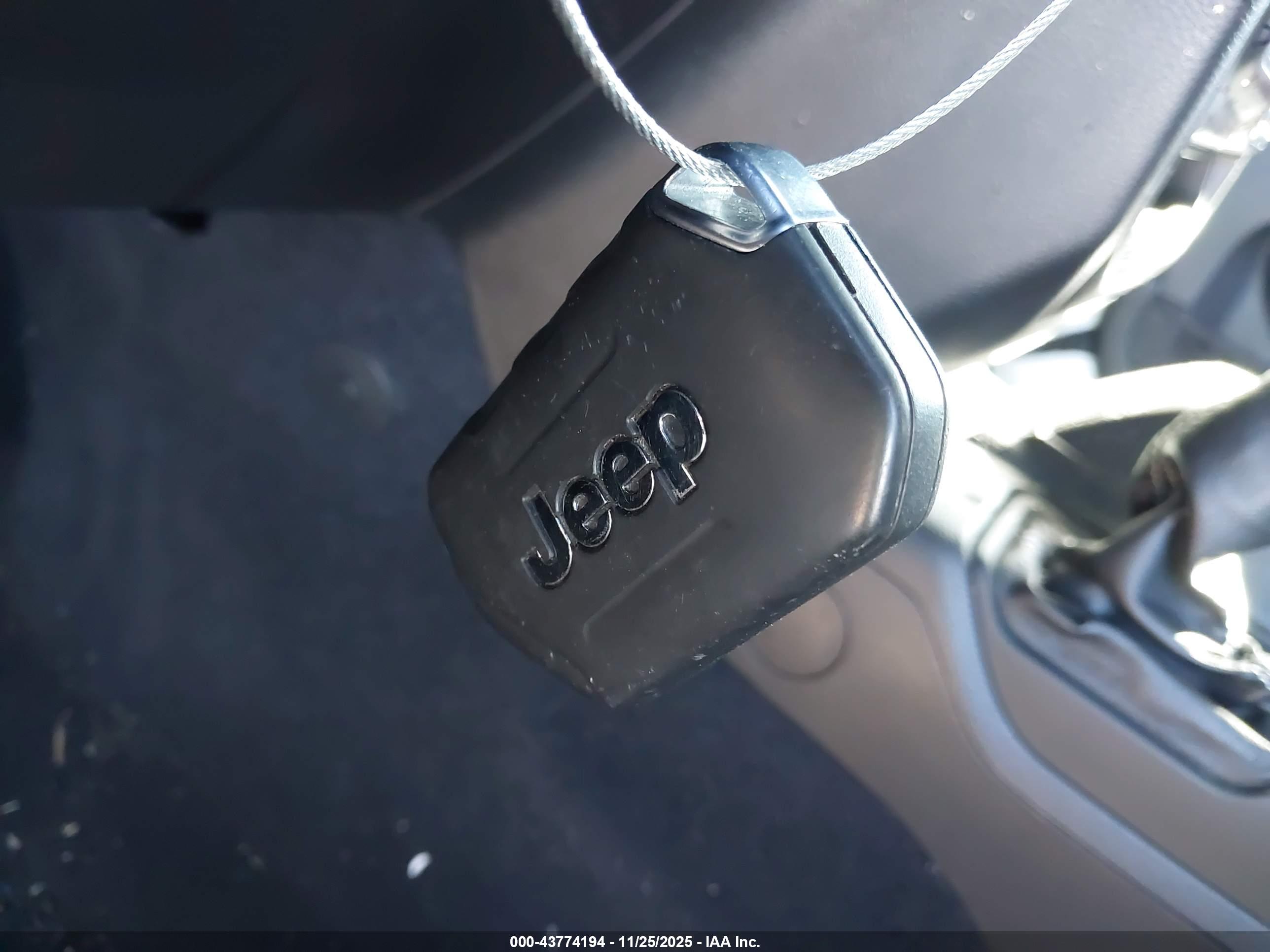 JEEP WRANGLER image 11