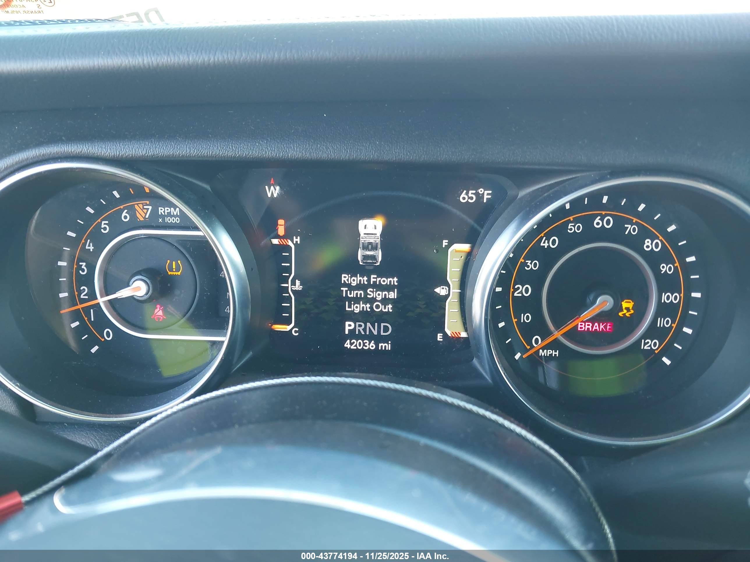 JEEP WRANGLER image 7