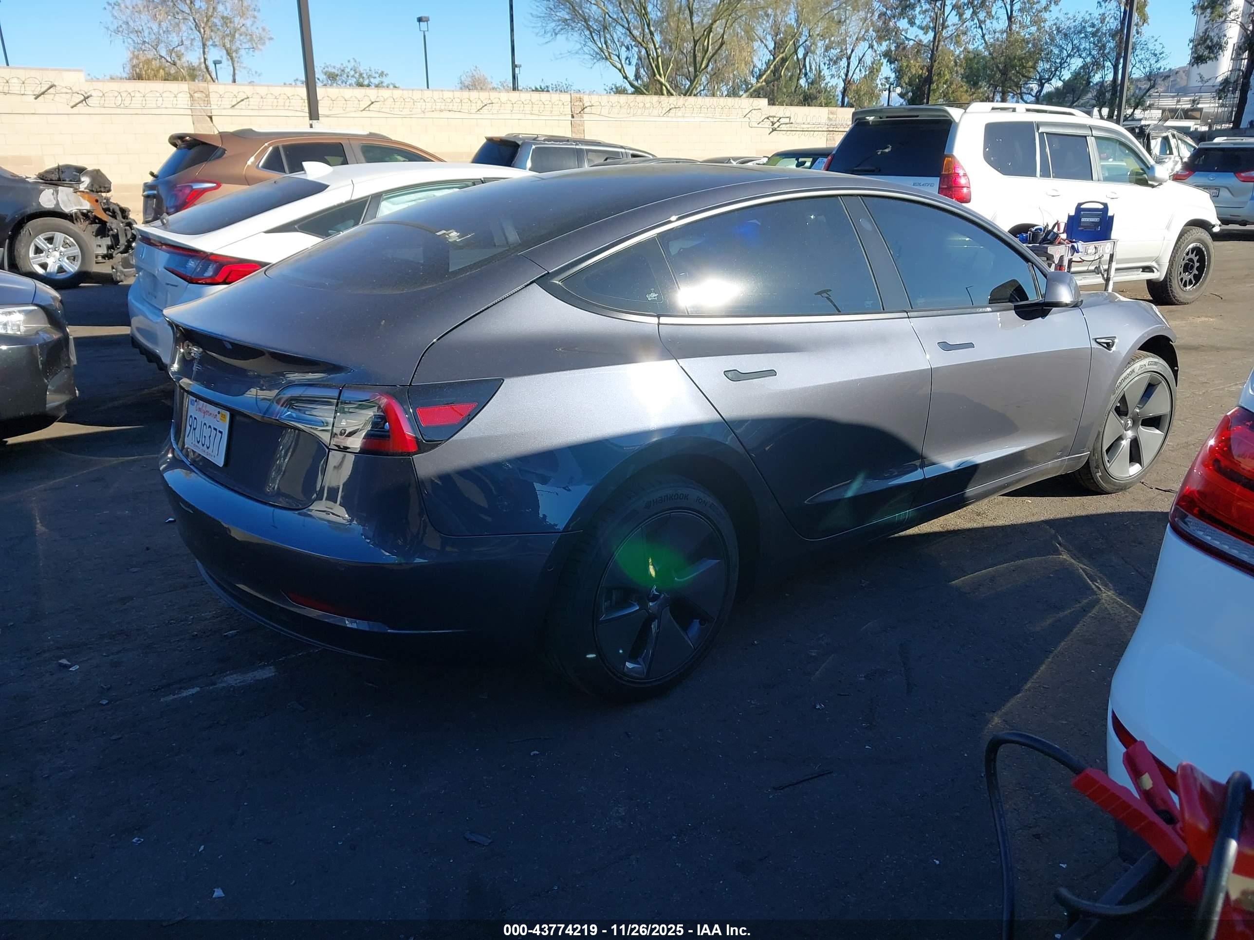 TESLA MODEL image 4