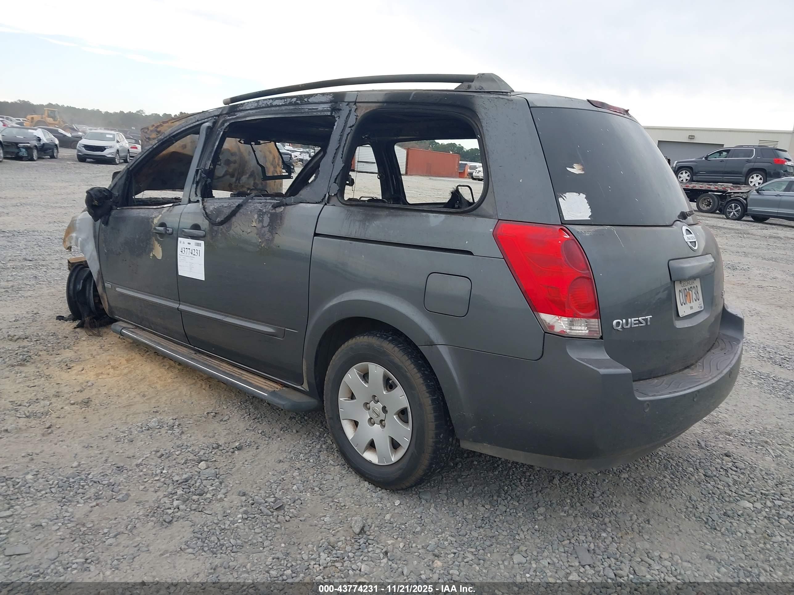 NISSAN QUEST image 3